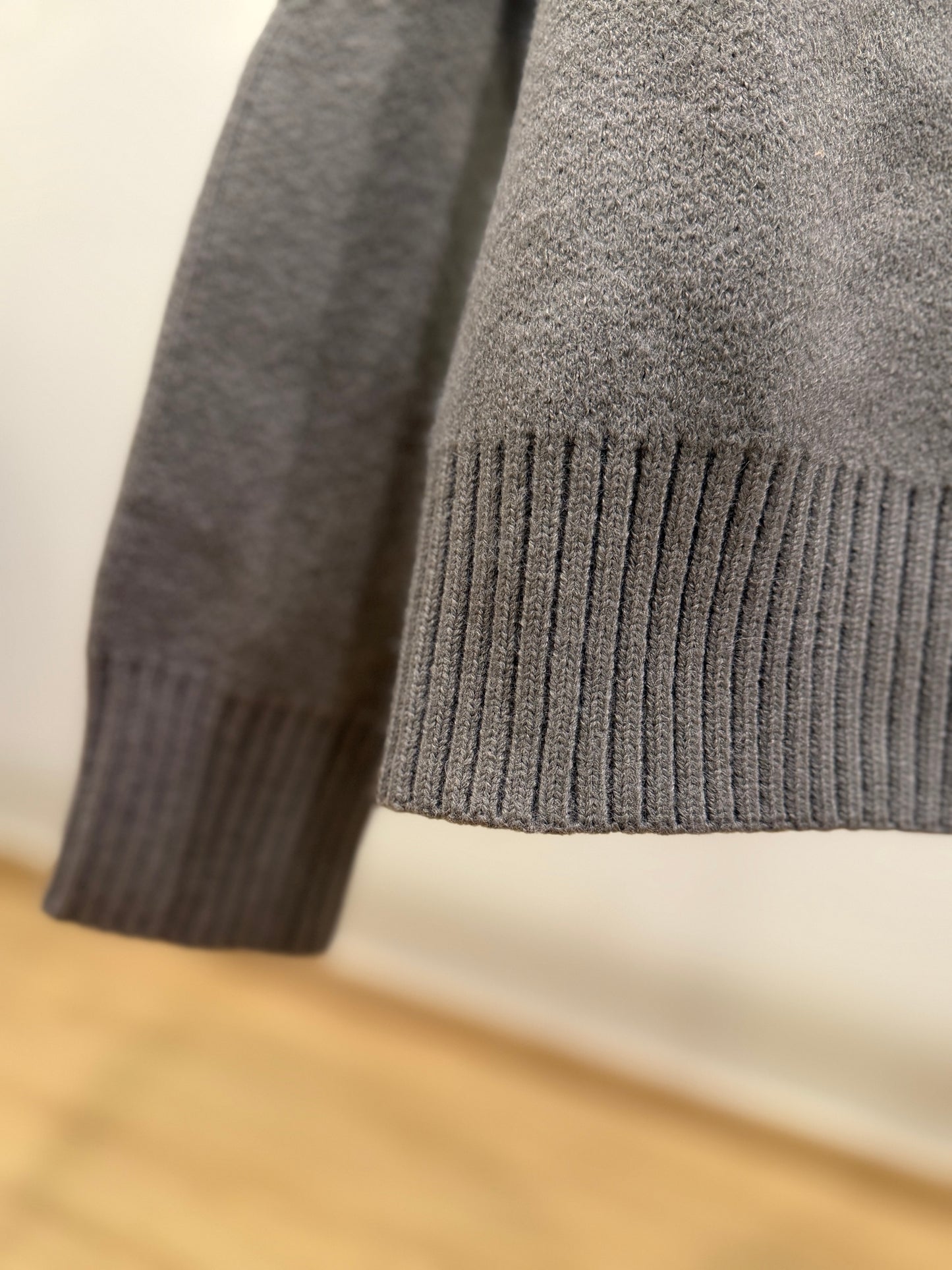 AMI de Coeur Crewneck Sweater (Gray)