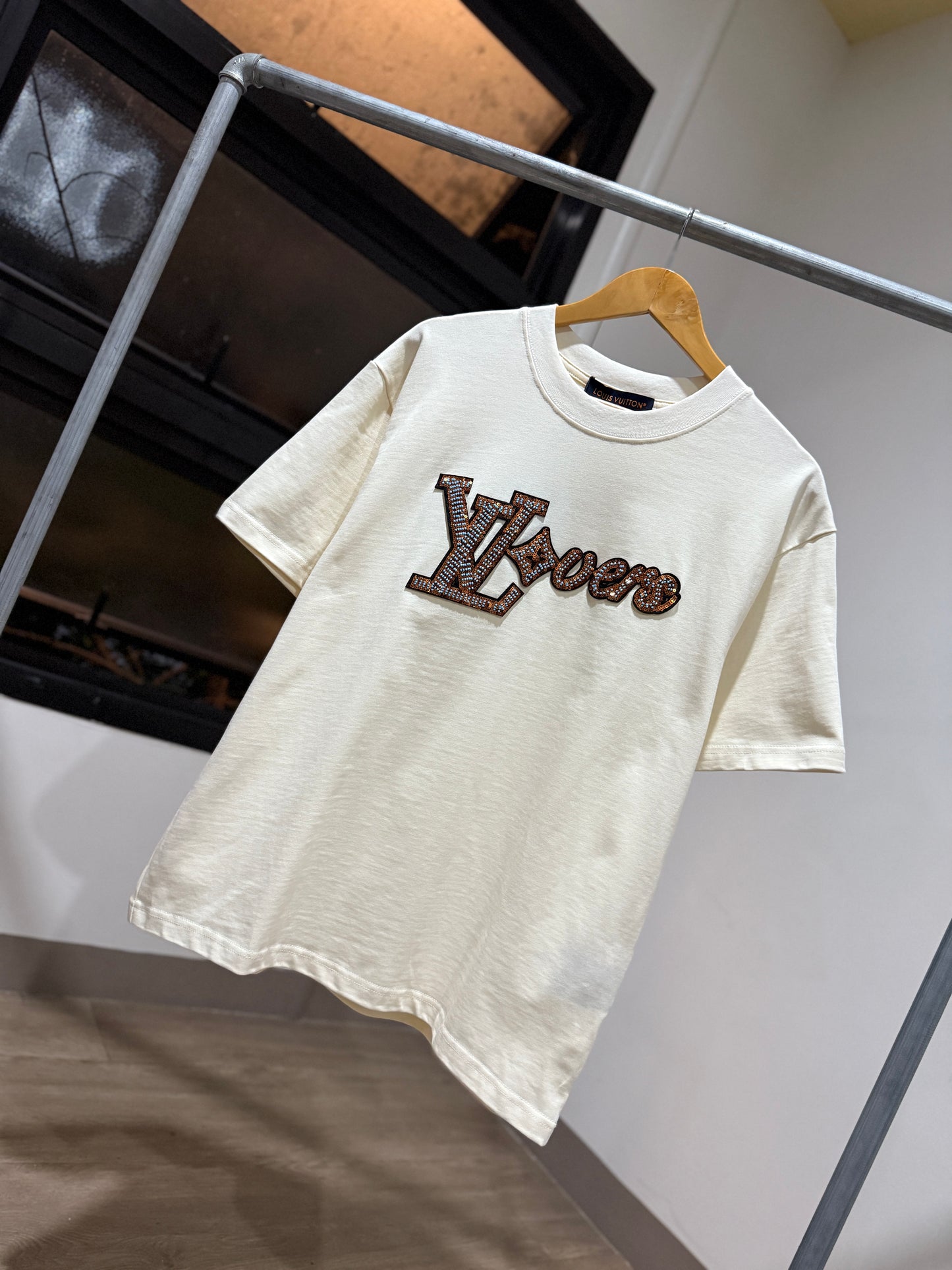 Louis Vuitton Vers Short-Sleeved T-Shirt (Milky White)