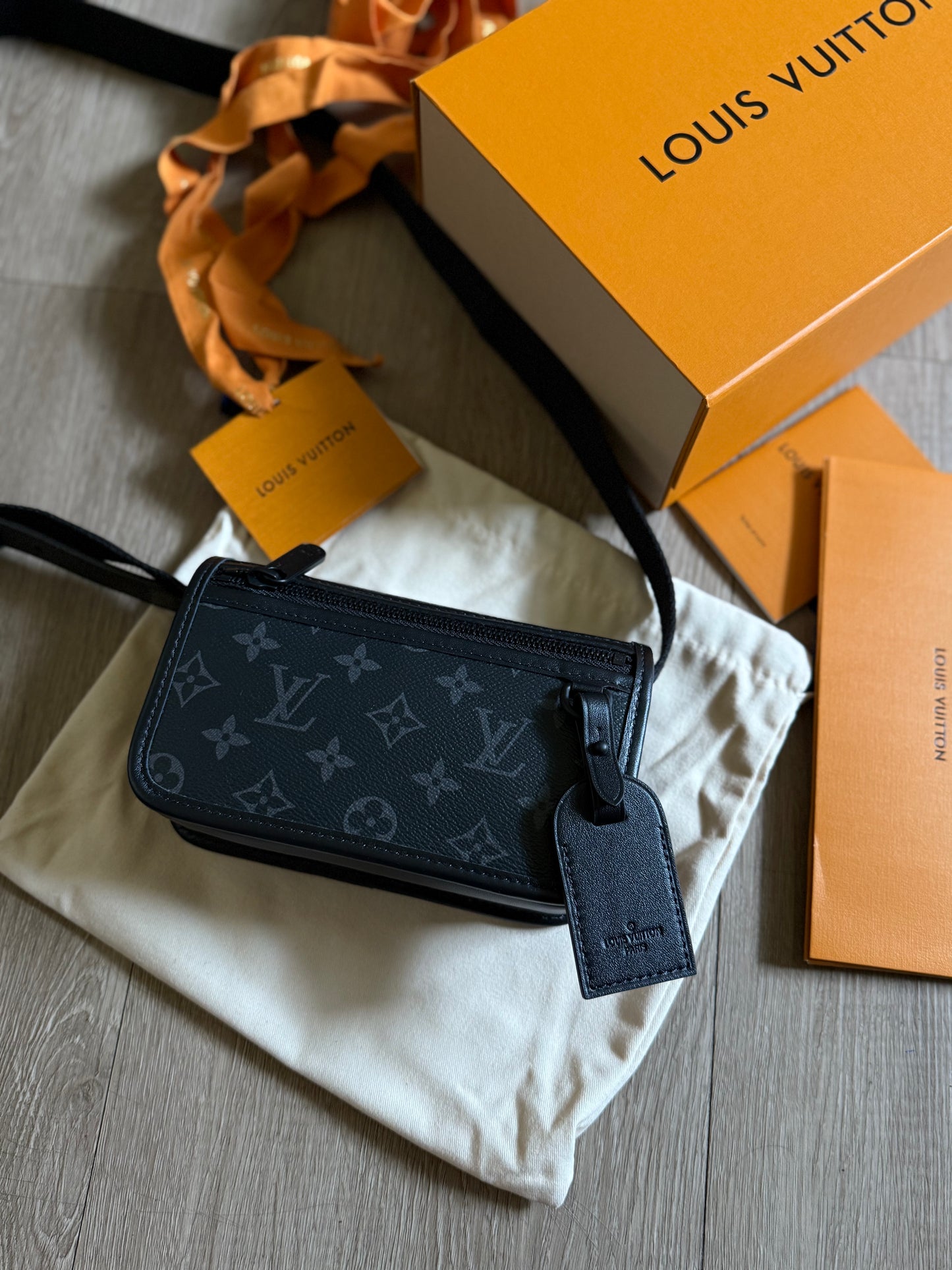 Louis Vuitton Bosphore Wearable Wallet