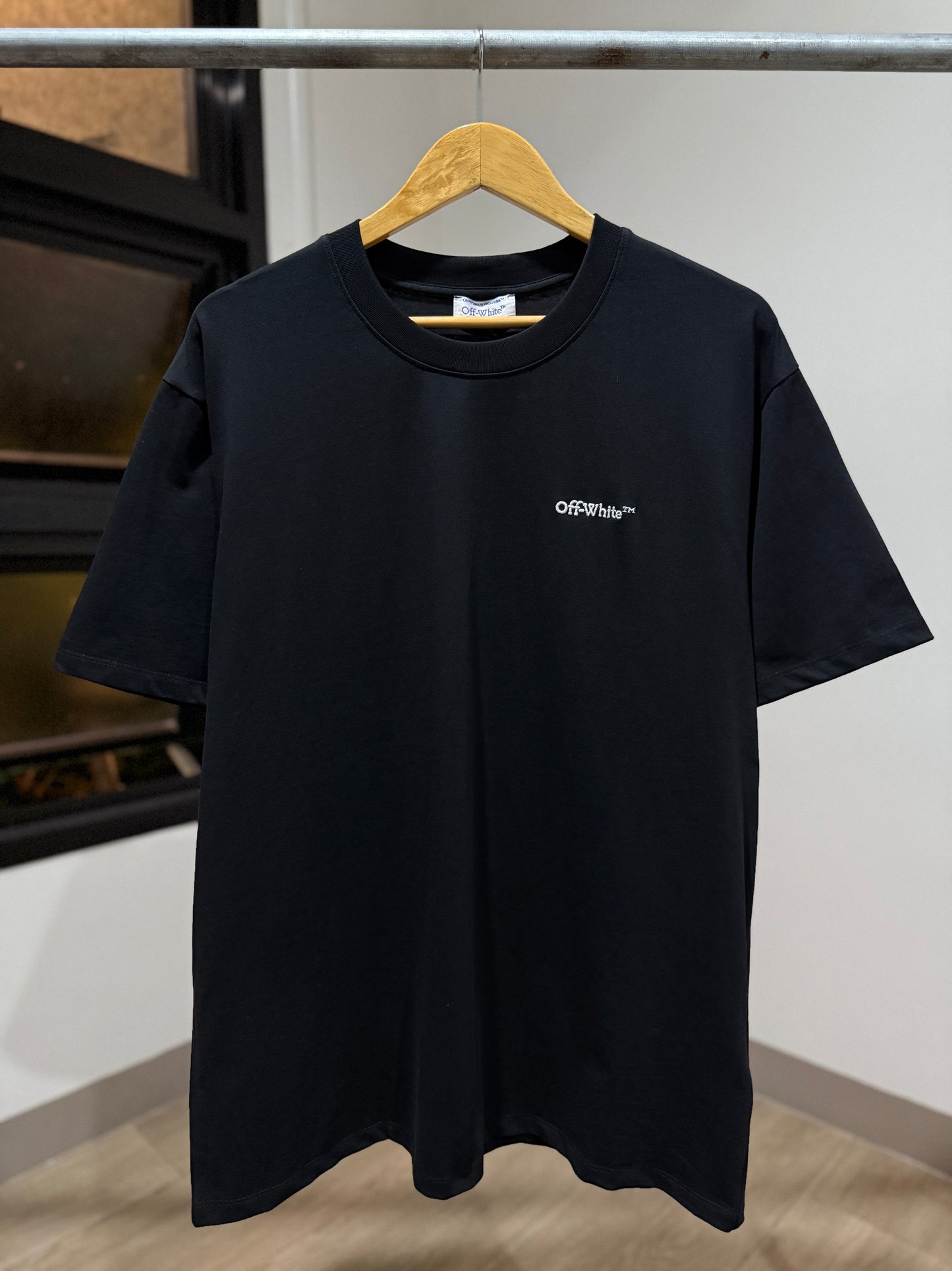 Off-White Embroidered Arrow Tee