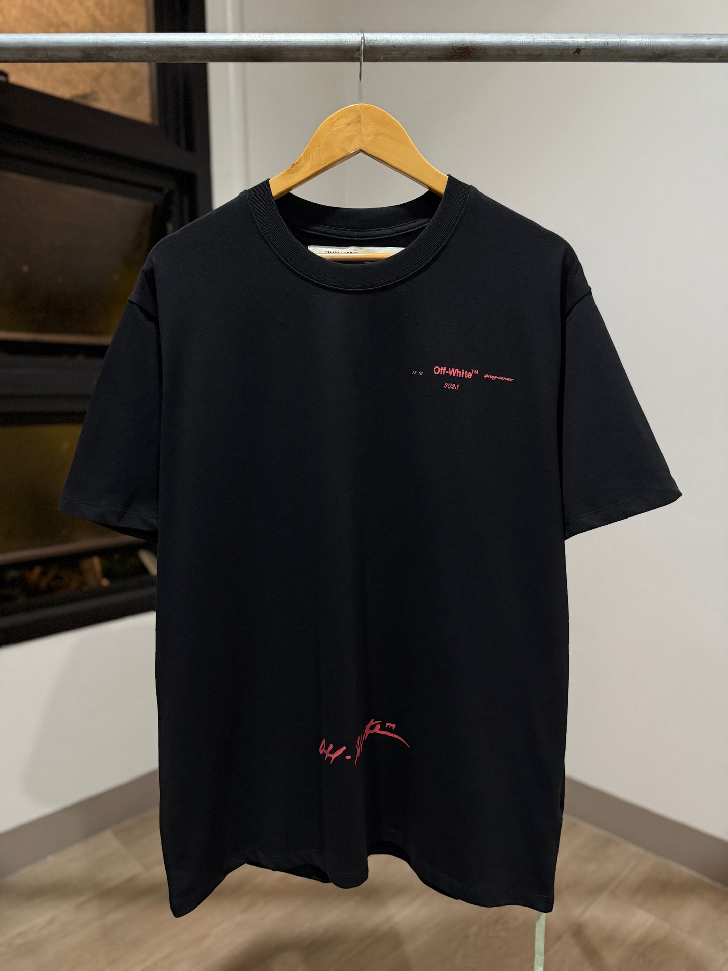 Off-White Shenyang Arrow Tee