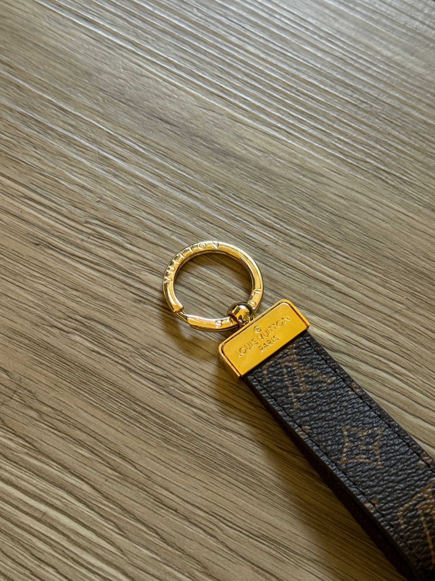 Louis V Dragonne Key Holder