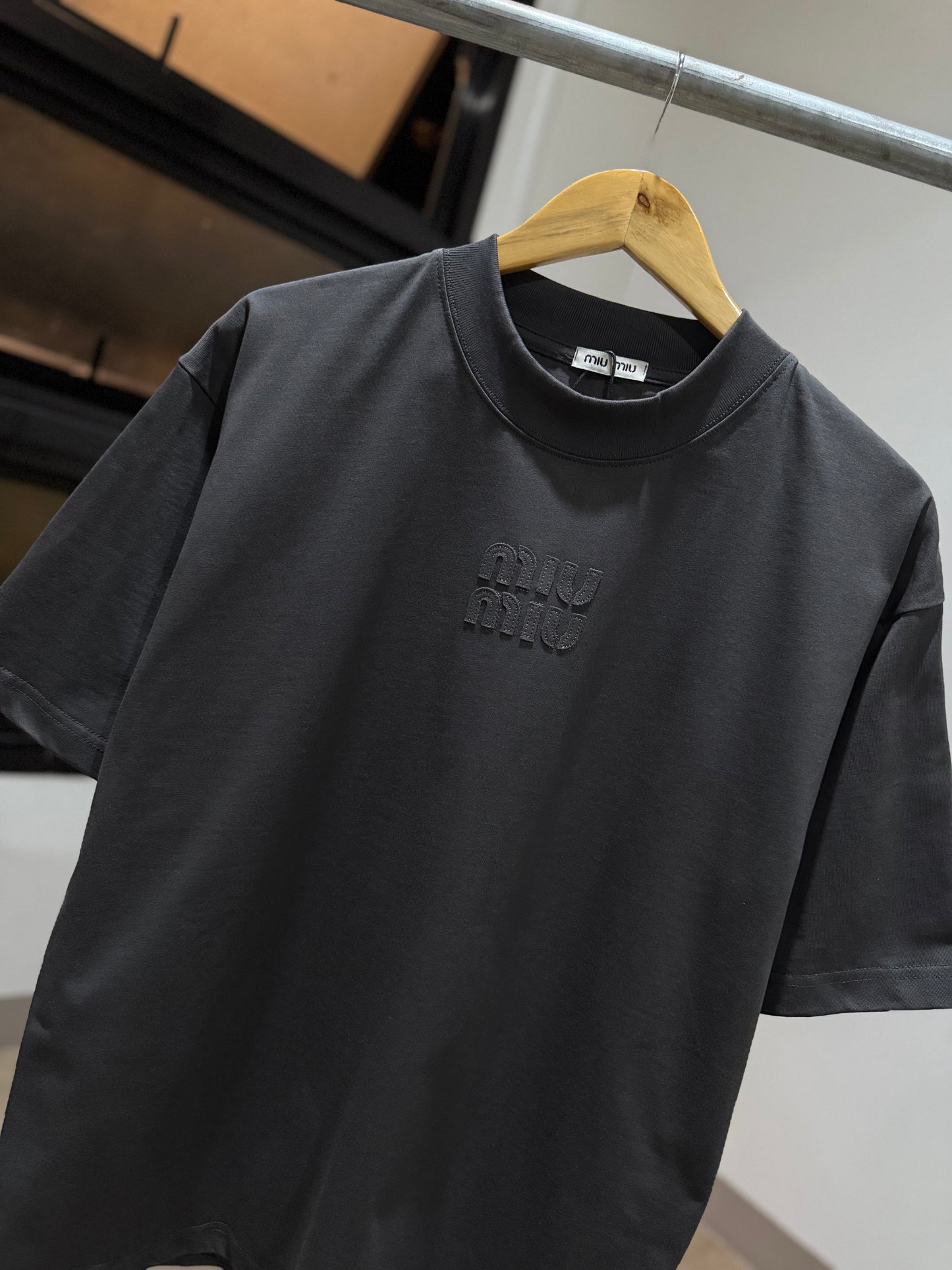 MiuMiu T-Shirt (Oversized/Gray)