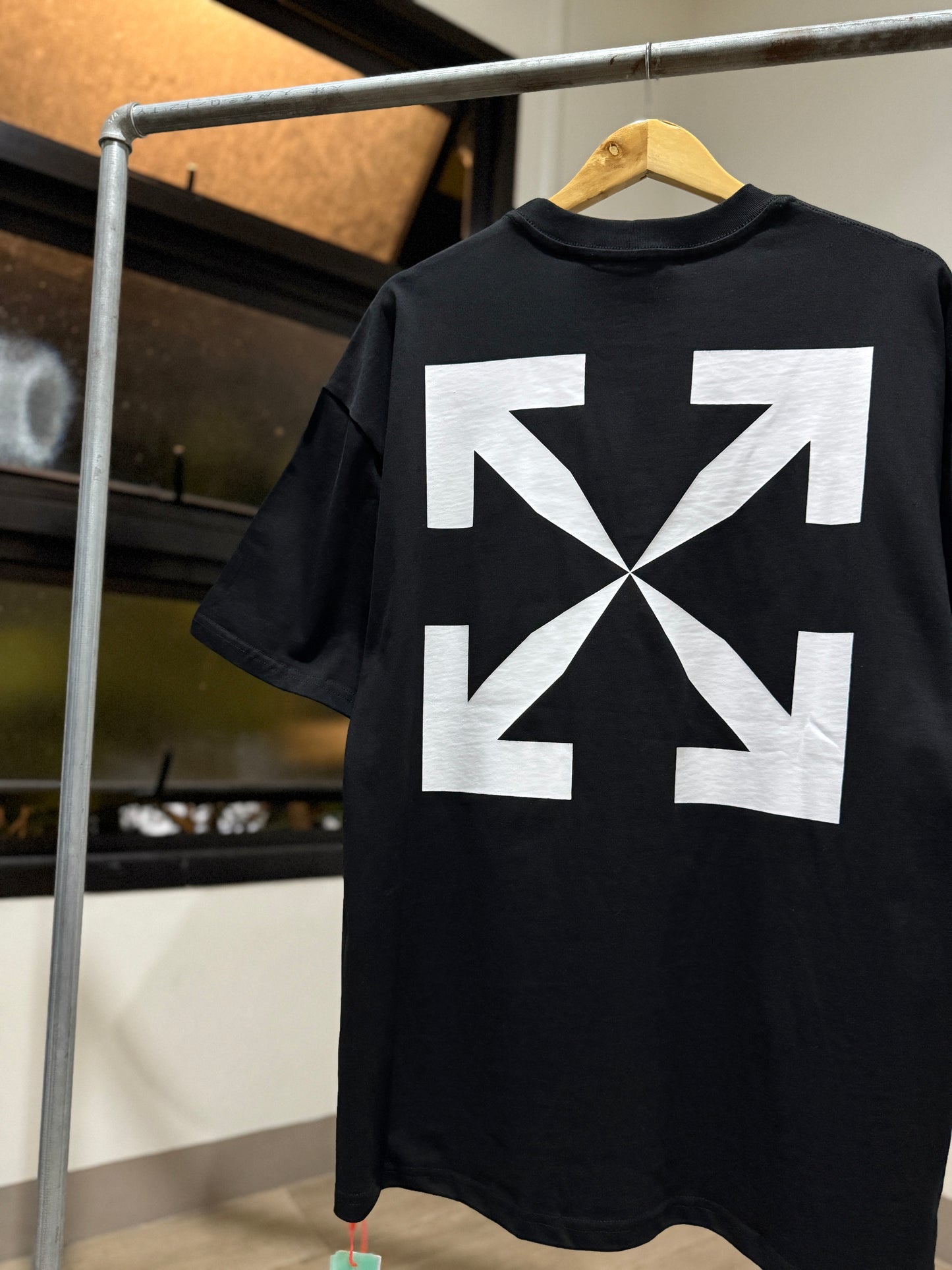 Off-White Mona Lisa Tee (Oversized/Black)