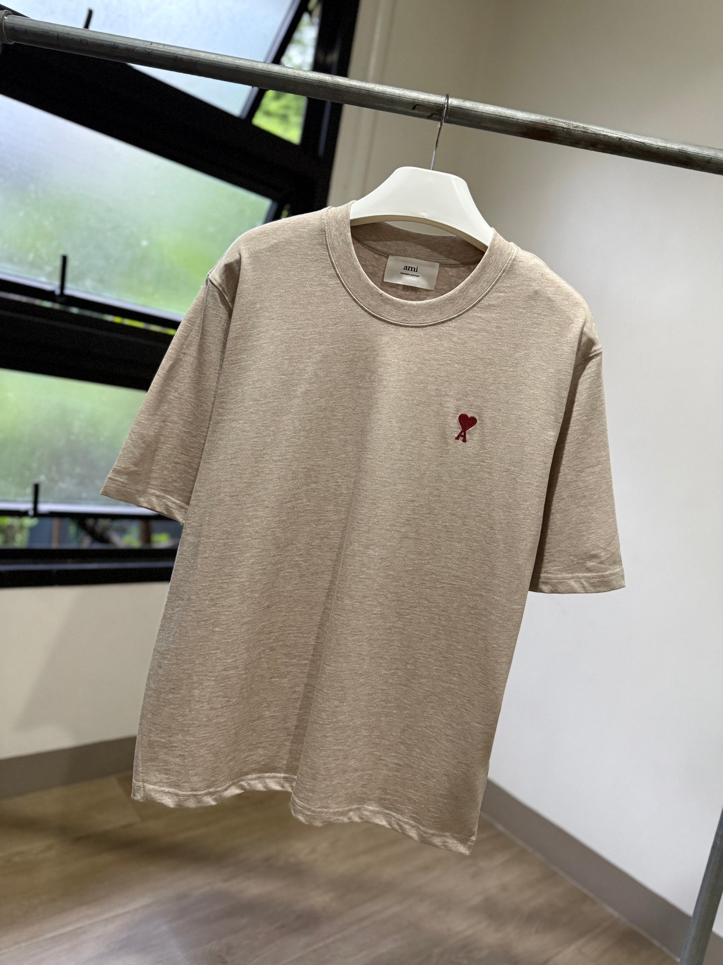 AMI de Coeur T-Shirt (Light Brown)
