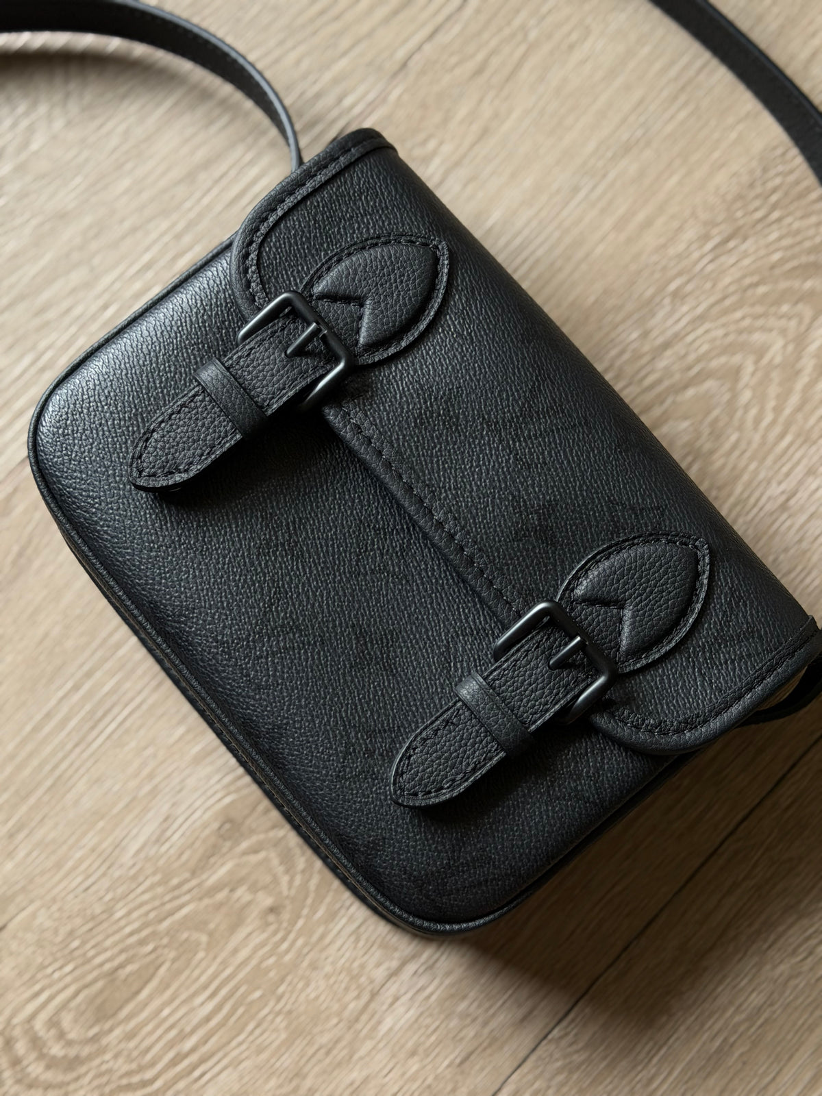 Louis V Satchel Wearable Wallet