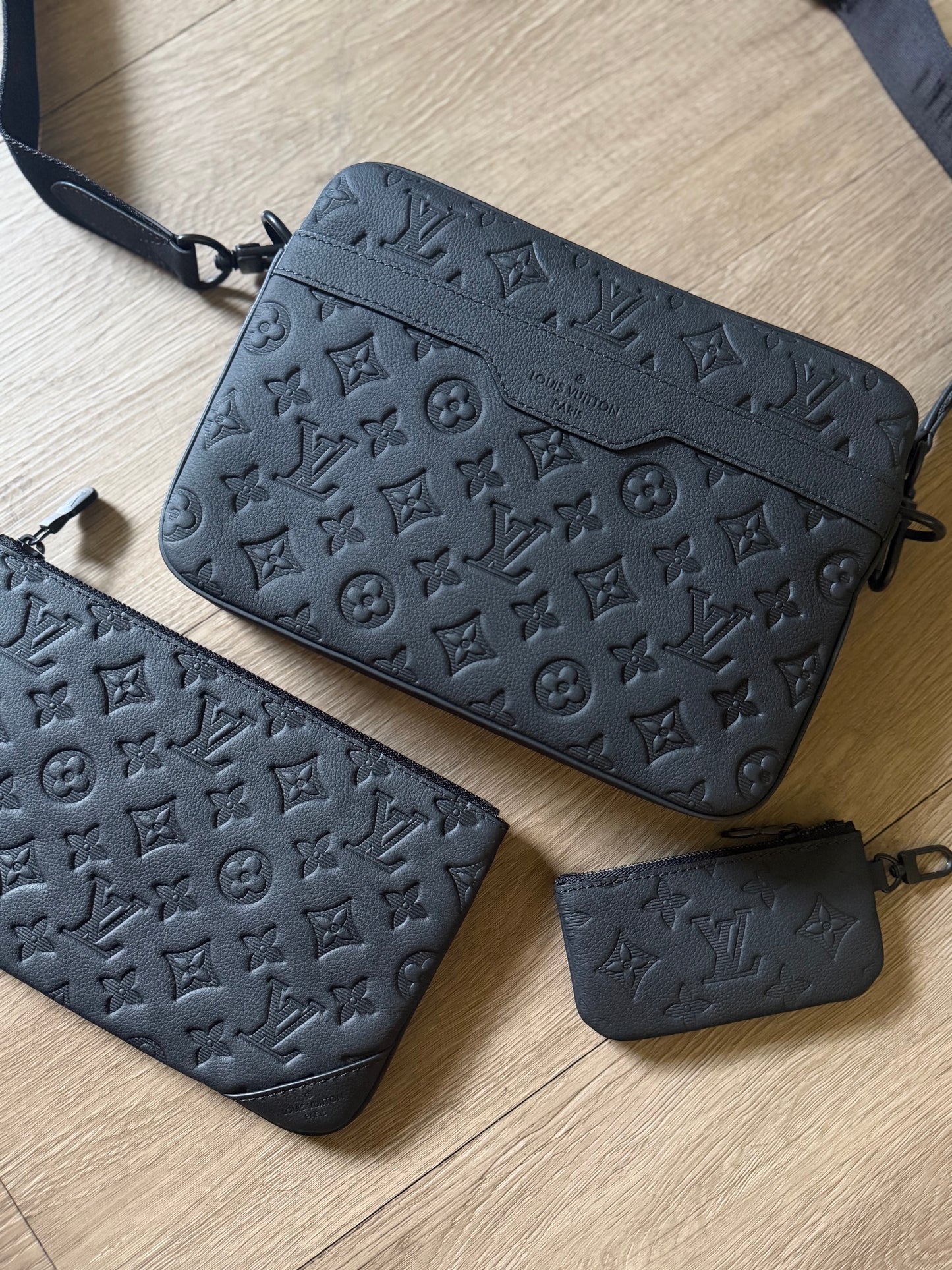 Louis Vuitton Trio Messenger