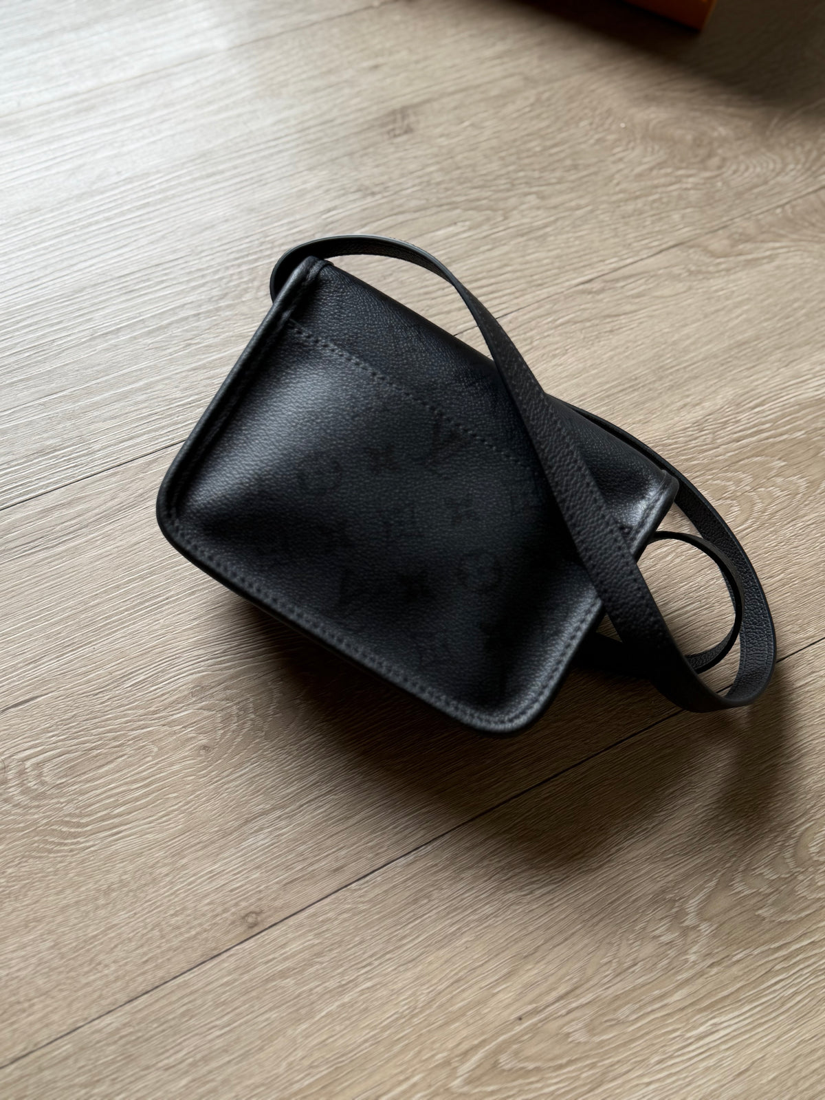 Louis V Satchel Wearable Wallet