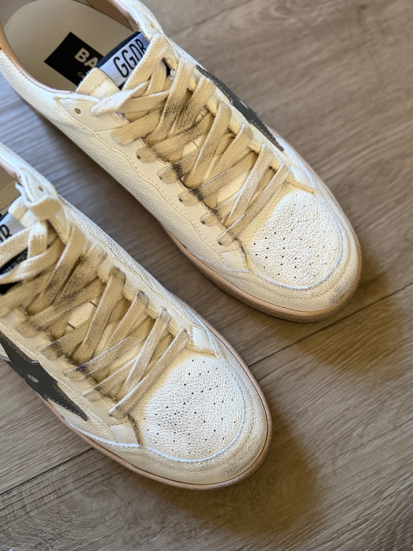 Golden Goose Ballstar (Red/Gray)