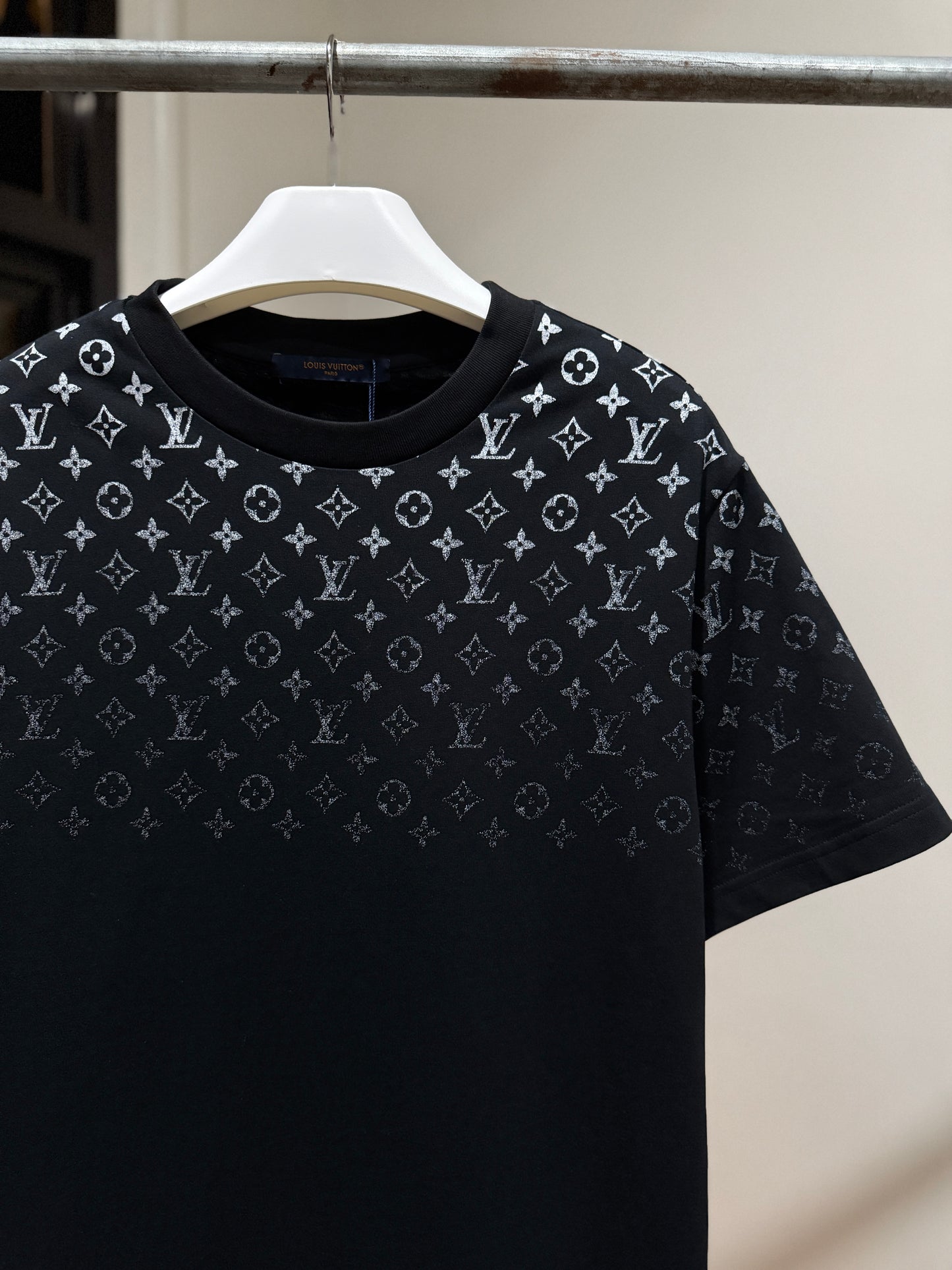 Louis Vuitton Gradient T-Shirt (Black)