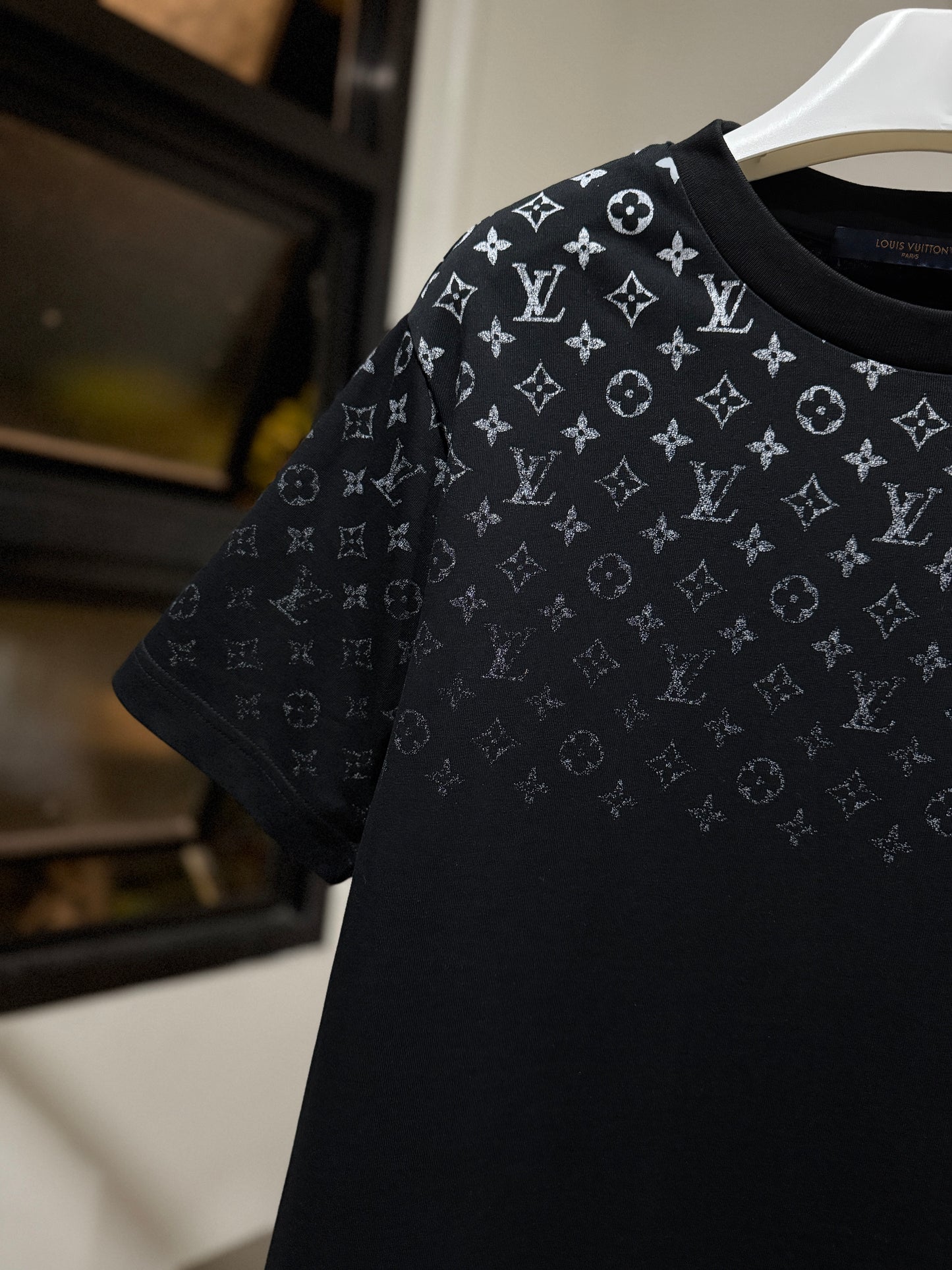 Louis Vuitton Gradient T-Shirt (Black)