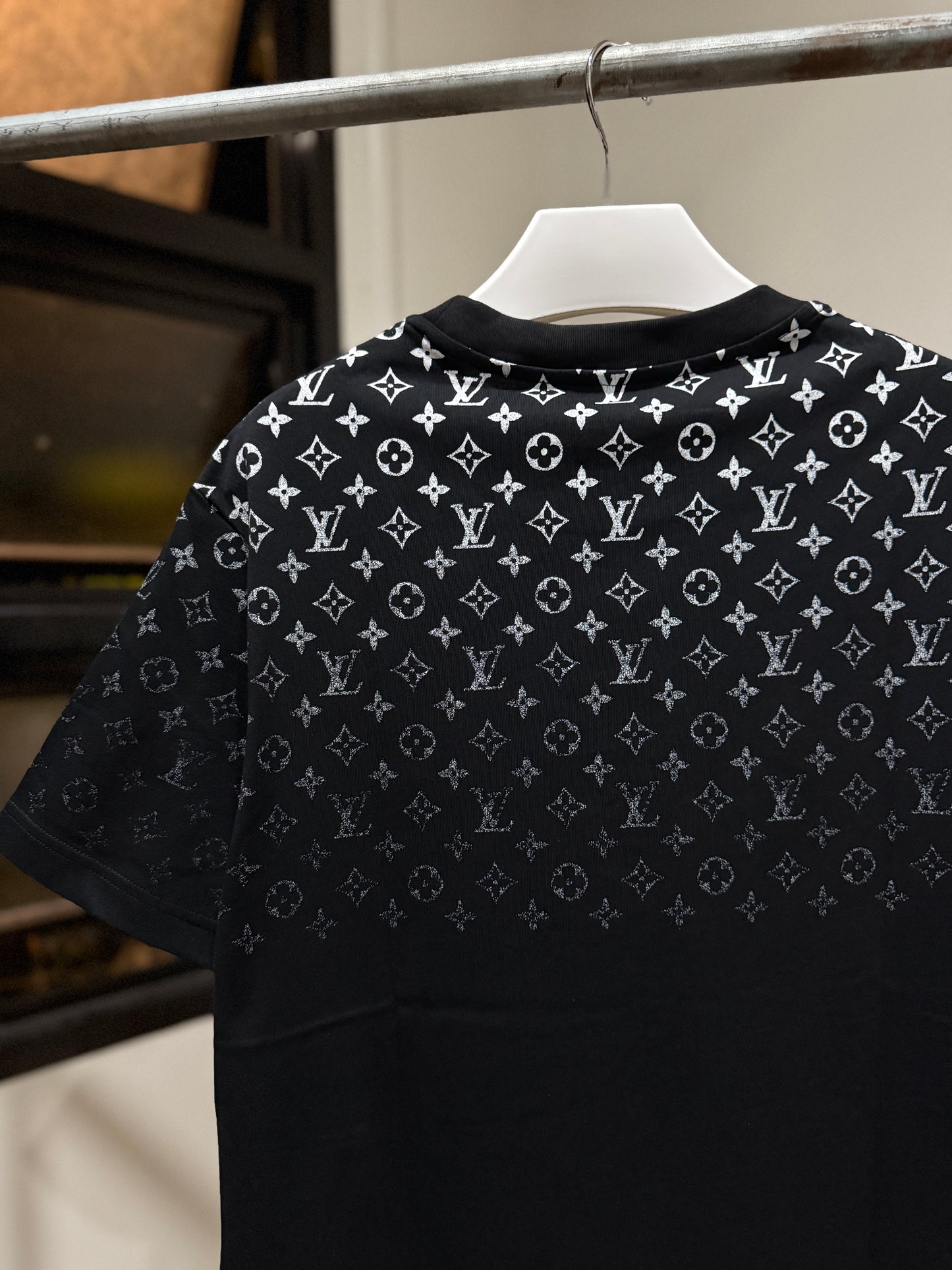 Louis Vuitton Gradient T-Shirt (Black)