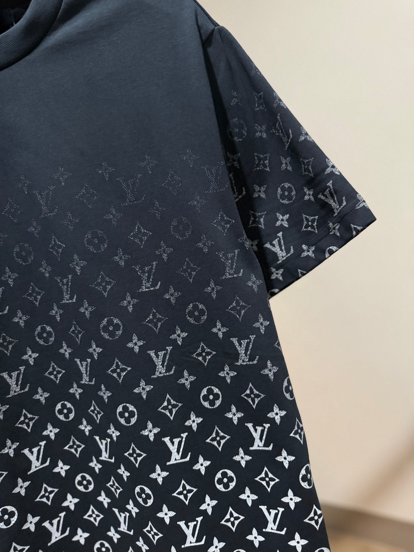 Louis Vuitton Mono Gradient T-Shirt (Navy)