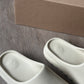 Yeezy Slides Bone [GX]