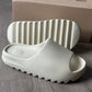 Yeezy Slides Bone [GX]
