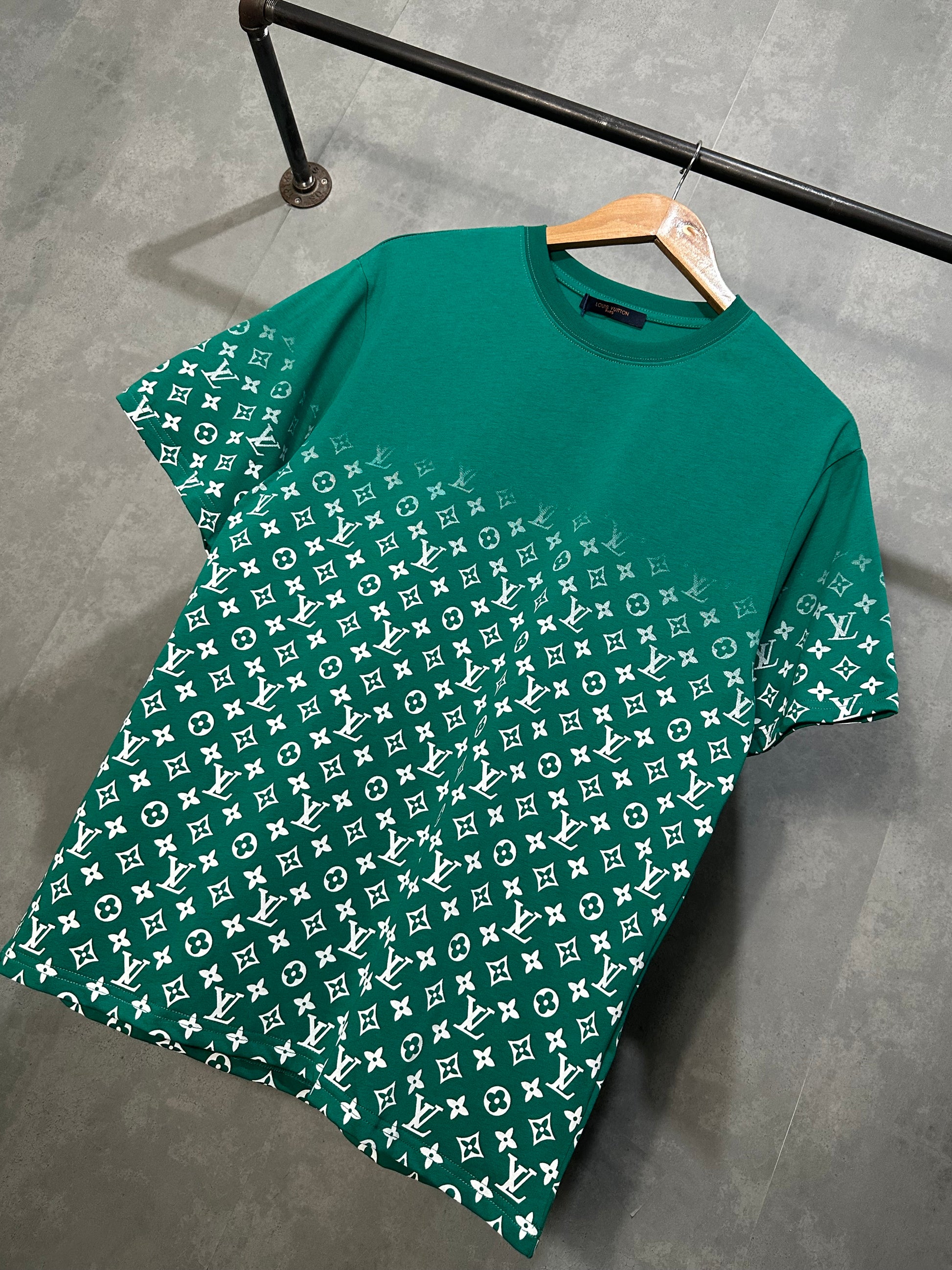 Louis Vuitton Gradient Monogram T-Shirt (Green)