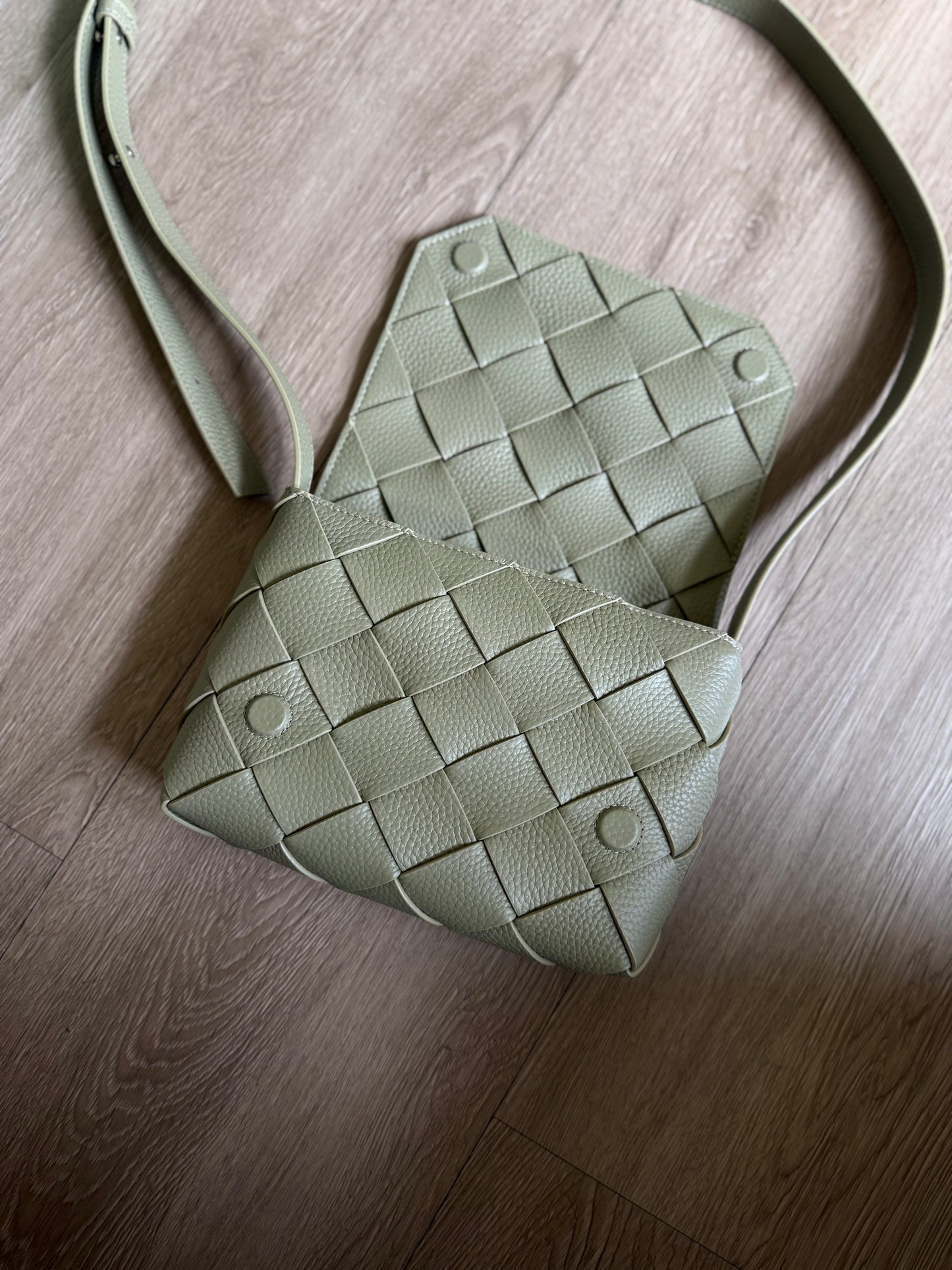 Bottega Veneta Diago (Travertine)