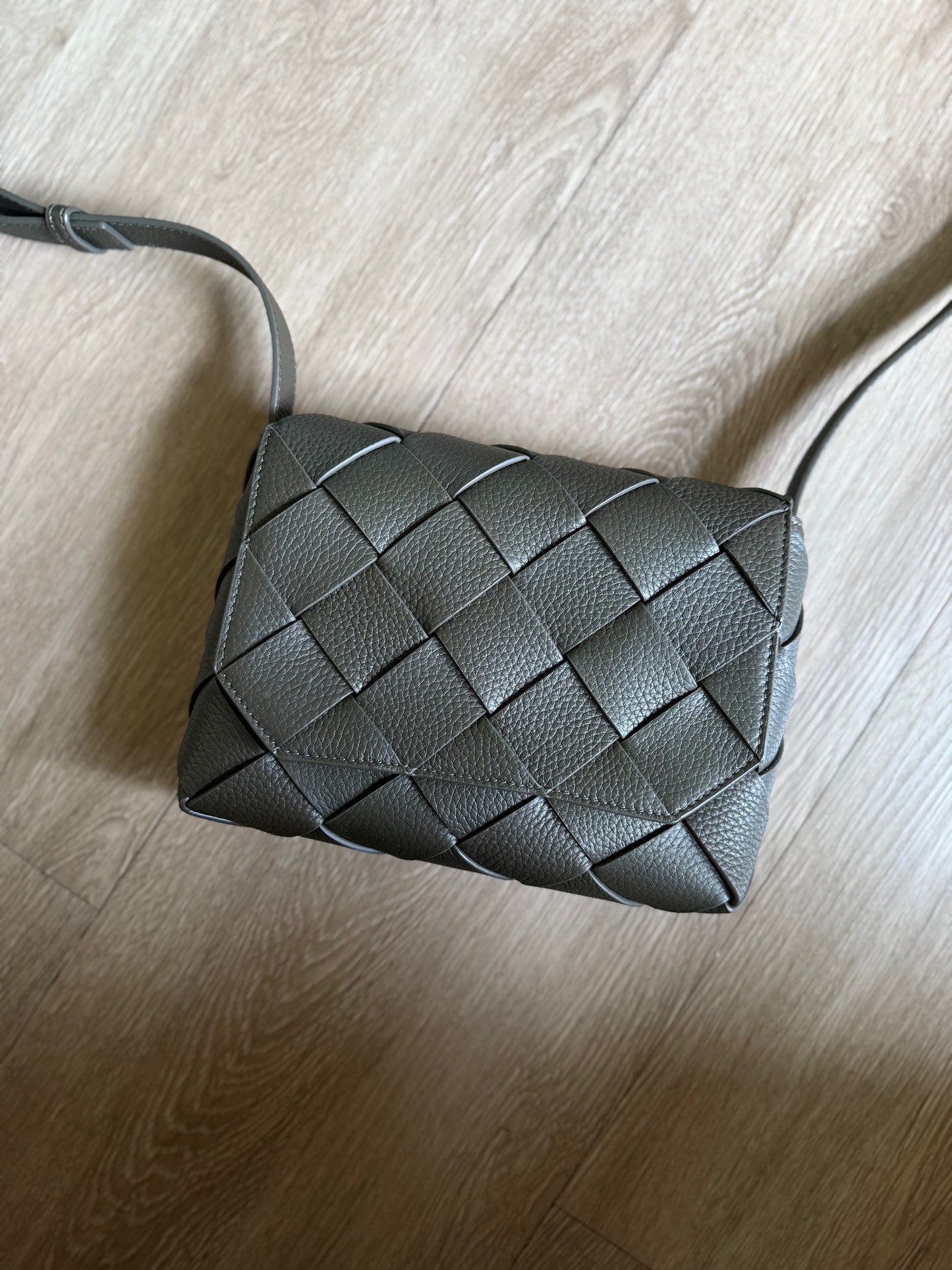 Bottega Venete Diago (Gray)