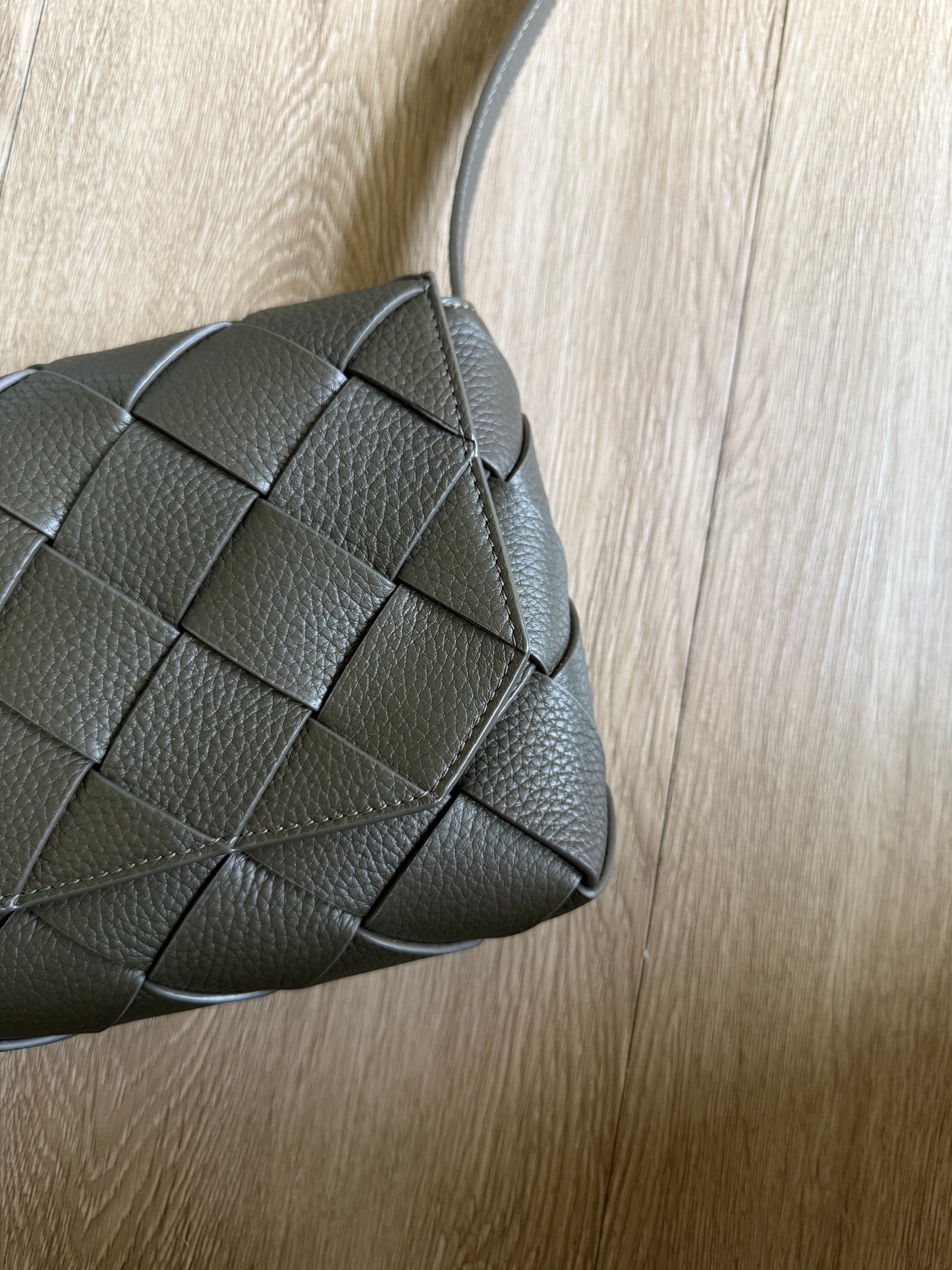 Bottega Venete Diago (Gray)