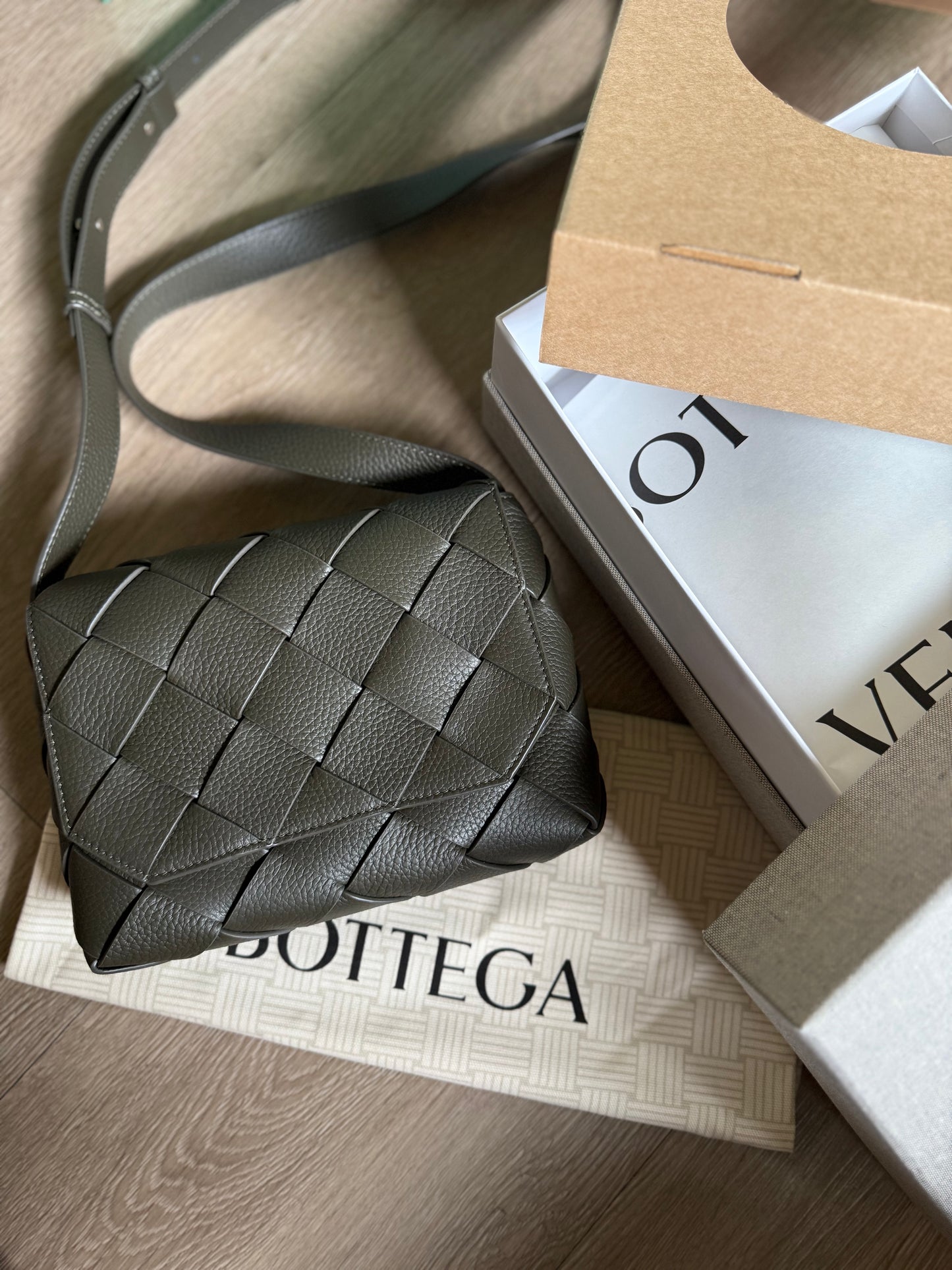 Bottega Venete Diago (Gray)