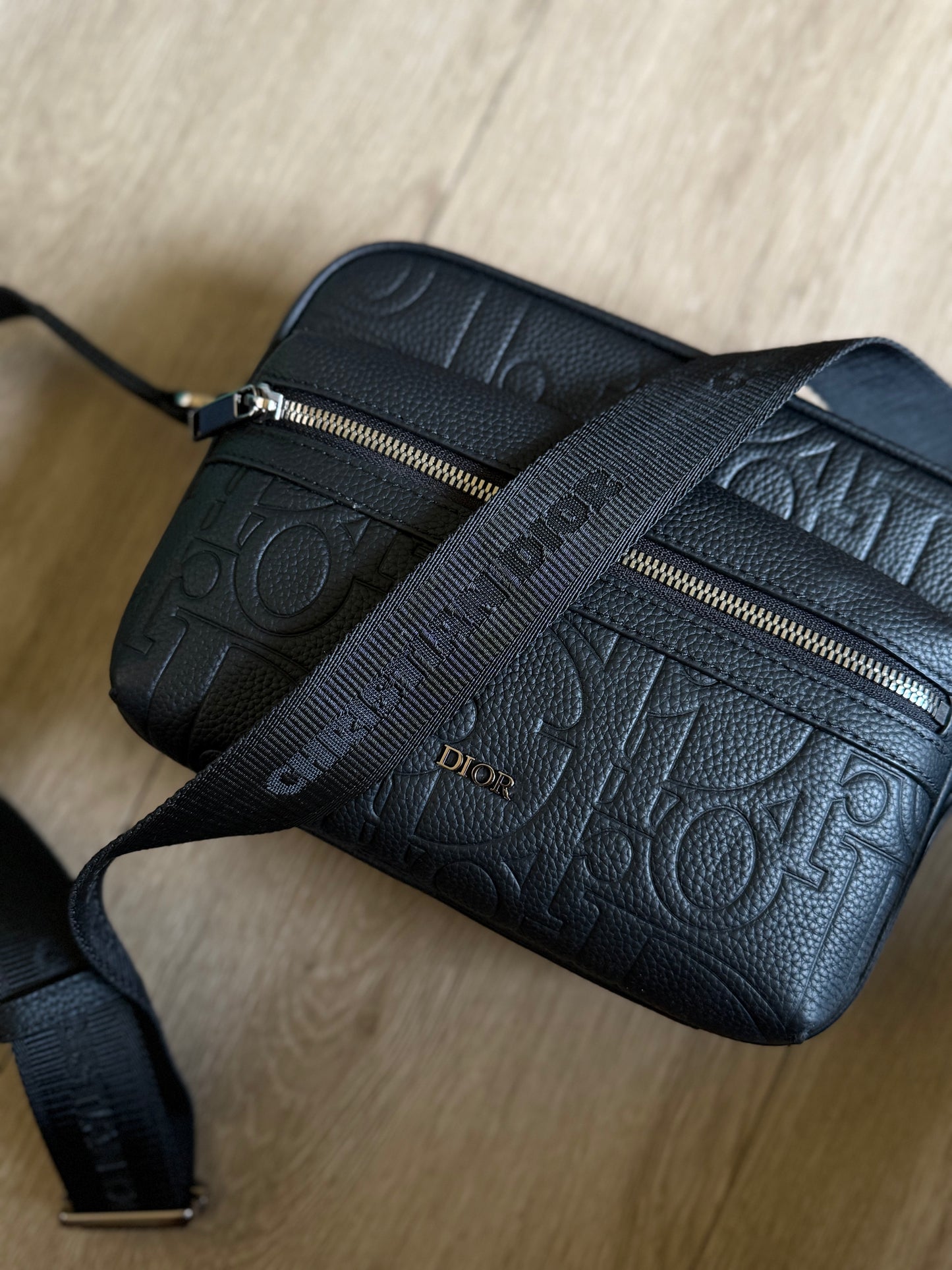 Dior 2.0 Rider Zipper Messenger Bag