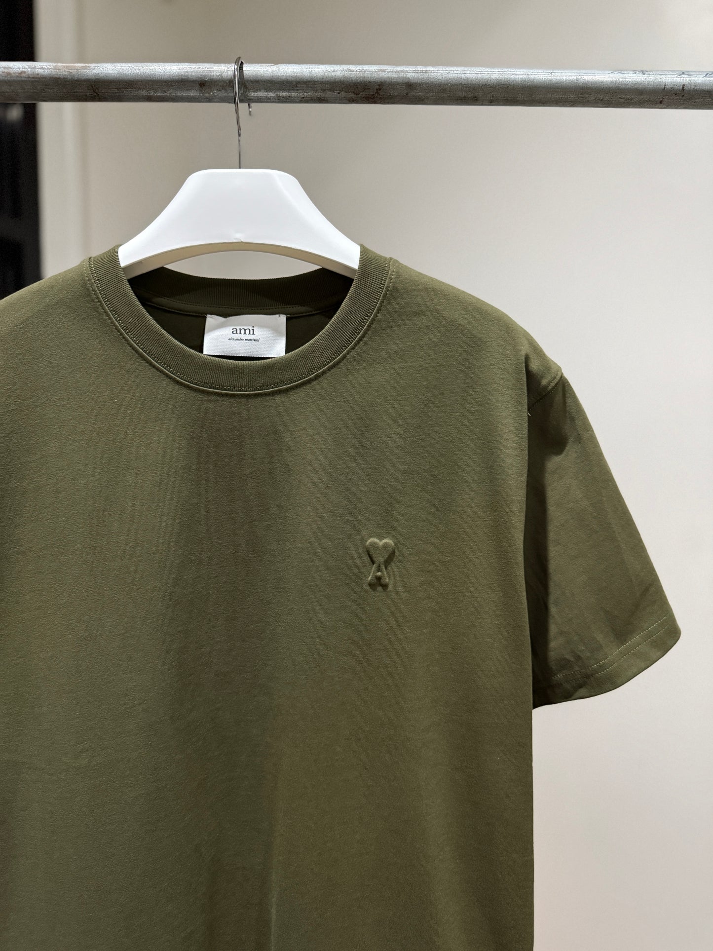 AMI de Coeur Embossed Logo T-Shirt (Sage Green)