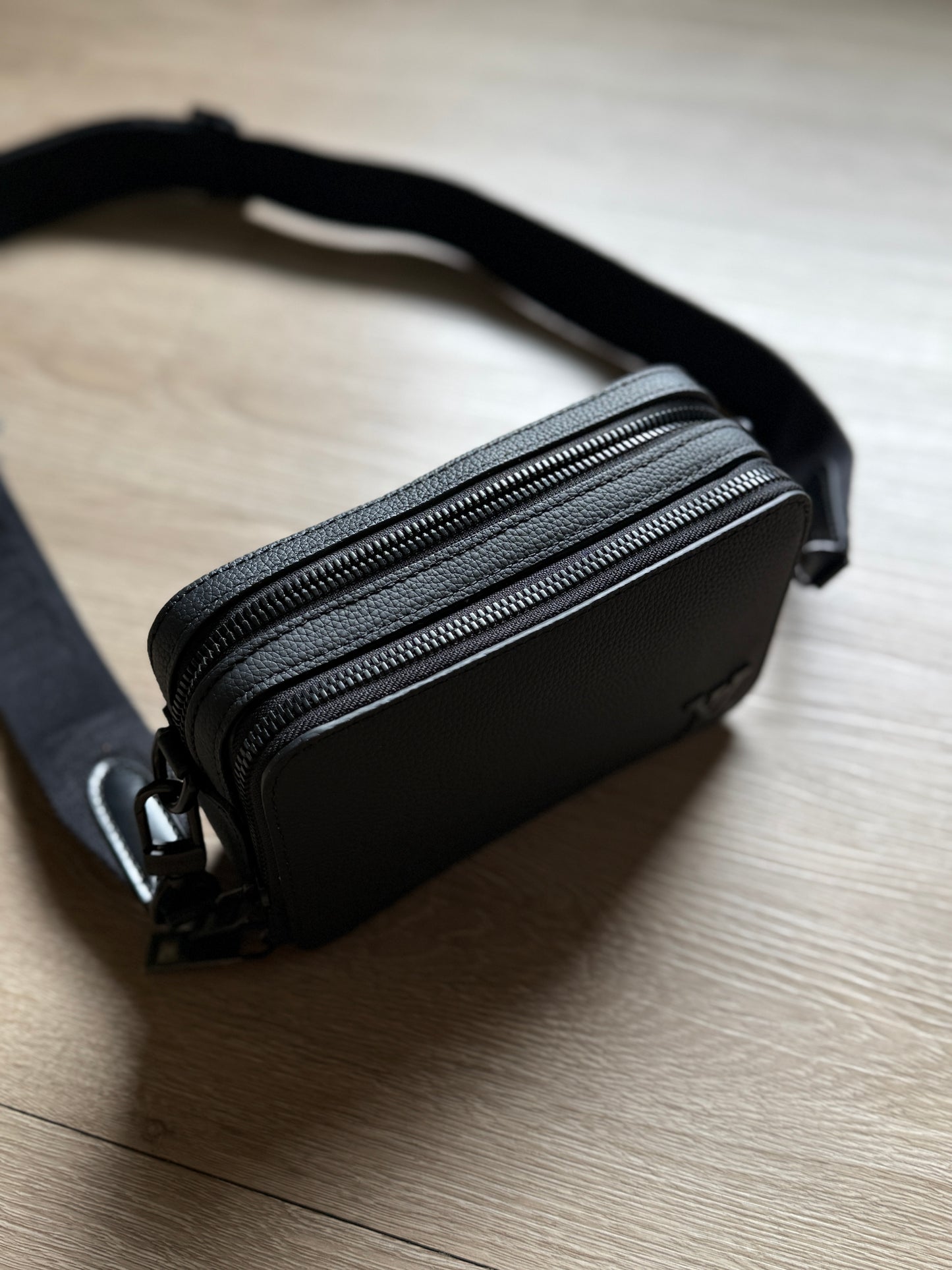 Louis Vuitton Alpha Wearable Wallet