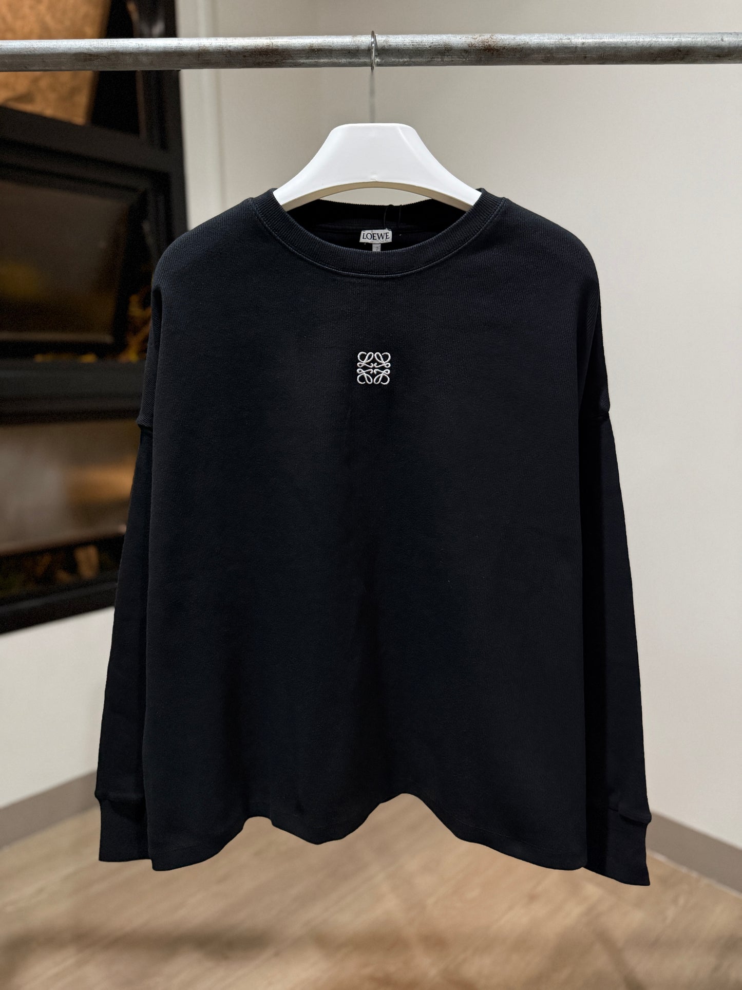 Loewe Anagram Long-sleeve Shirt (Black)
