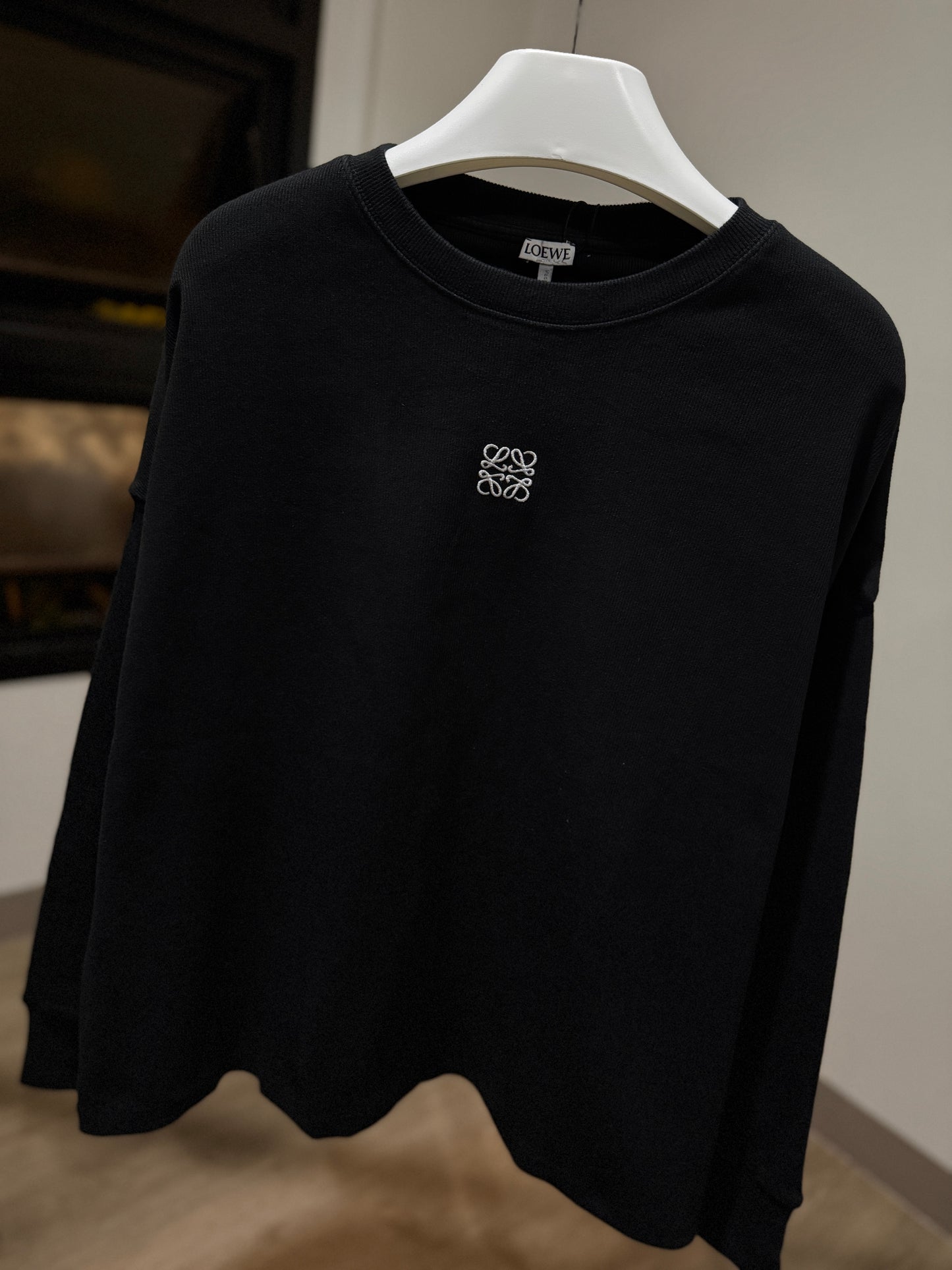 Loewe Anagram Long-sleeve Shirt (Black)
