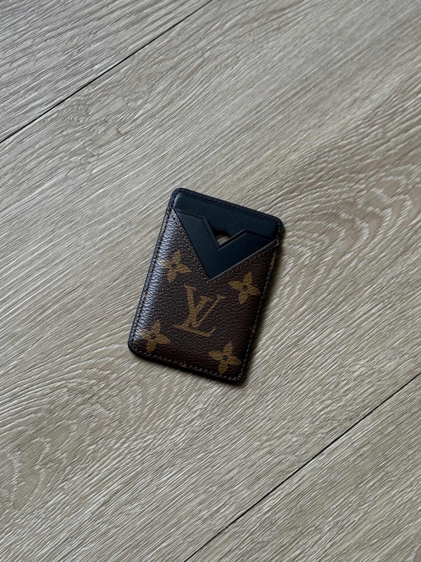 Louis Vuitton Porte-Cartes Magnet (Monogram Macassar)
