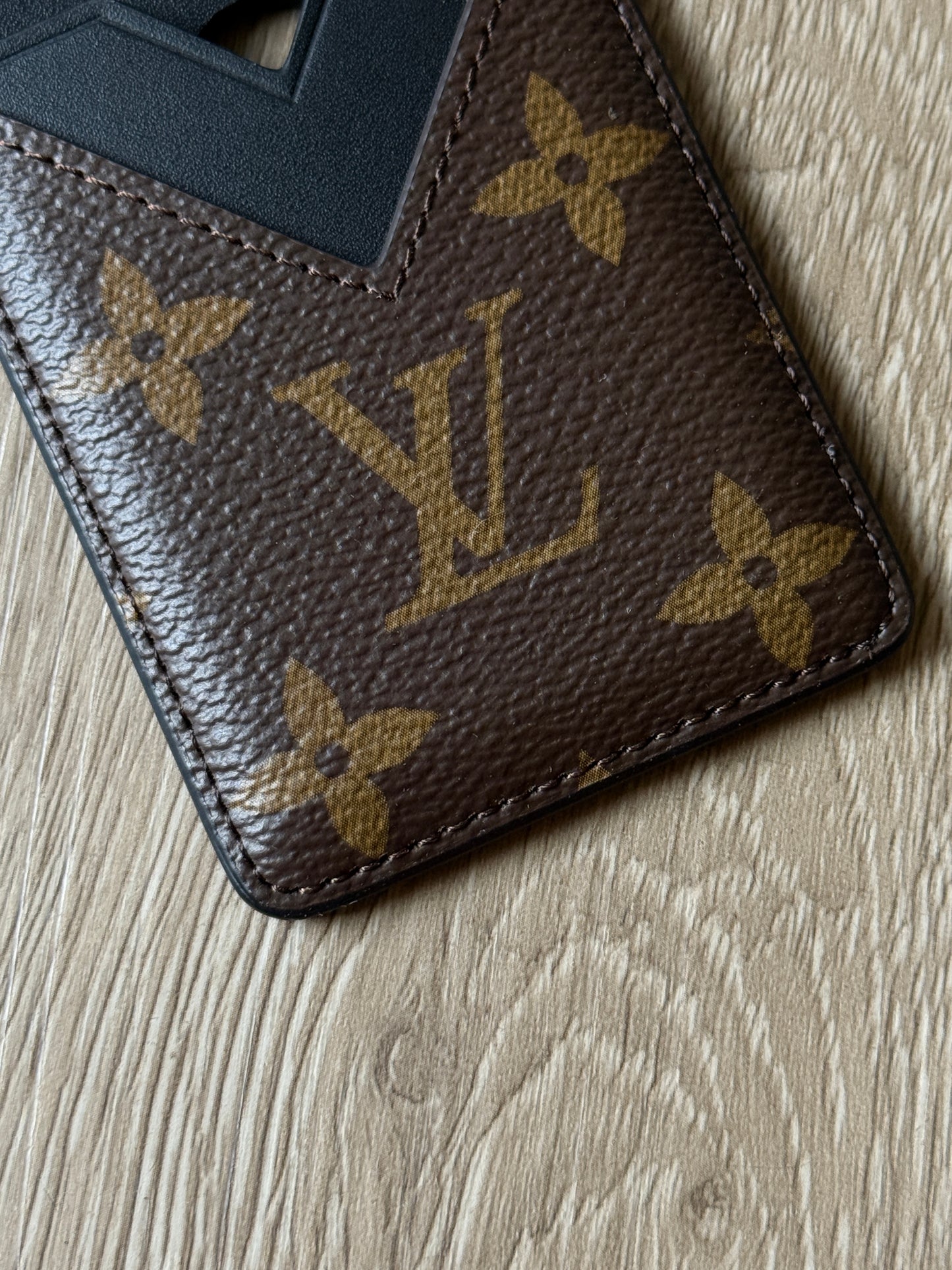 Louis Vuitton Porte-Cartes Magnet (Monogram Macassar)