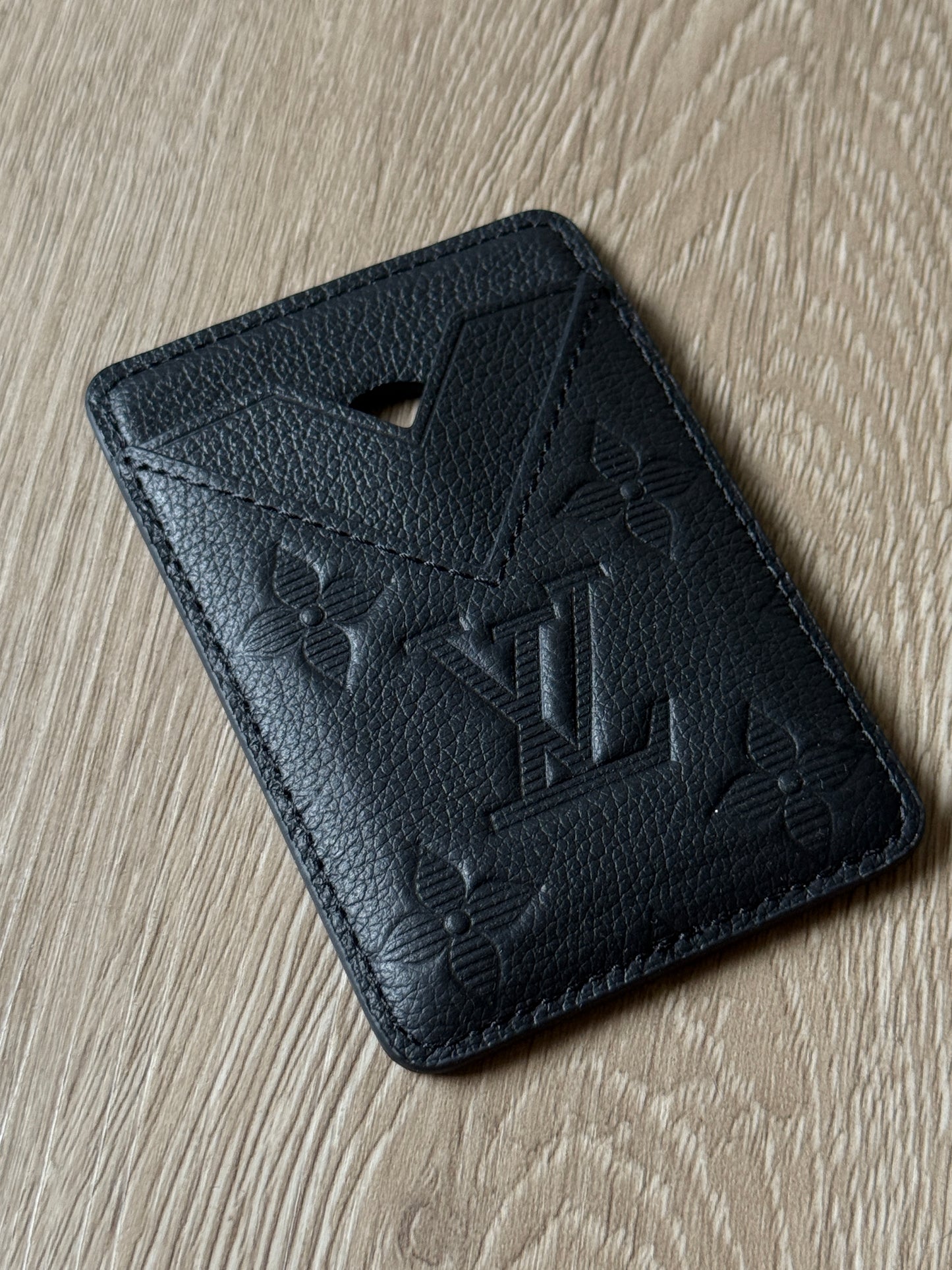 Louis Vuitton Porte-Cartes Magnet (Monogram Shadow)