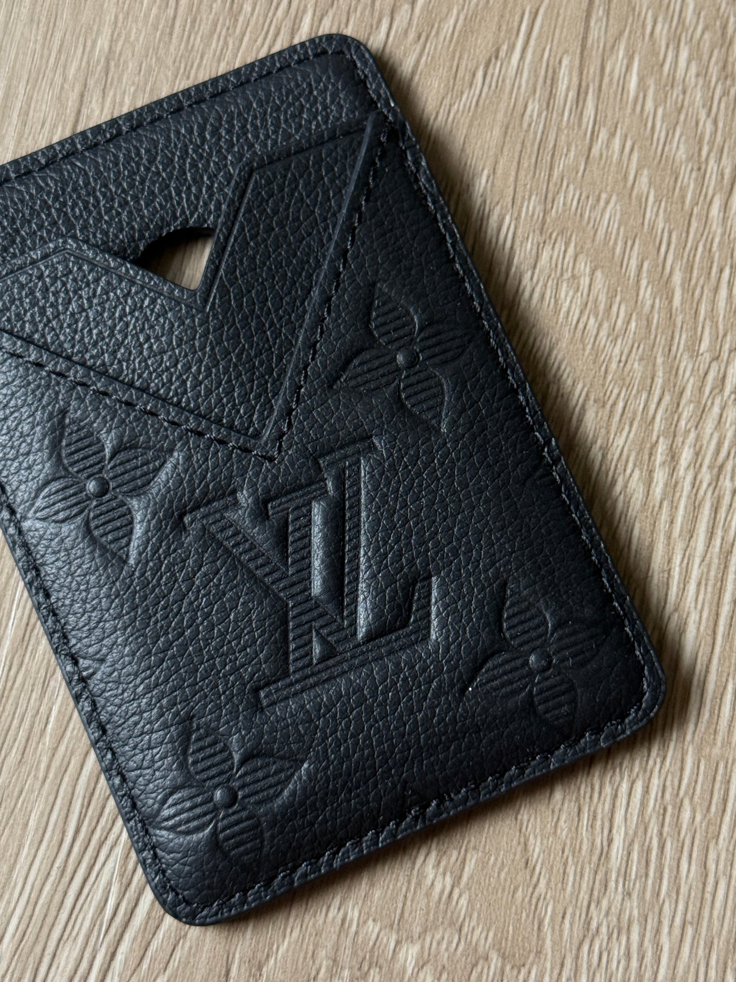 Louis Vuitton Porte-Cartes Magnet (Monogram Shadow)