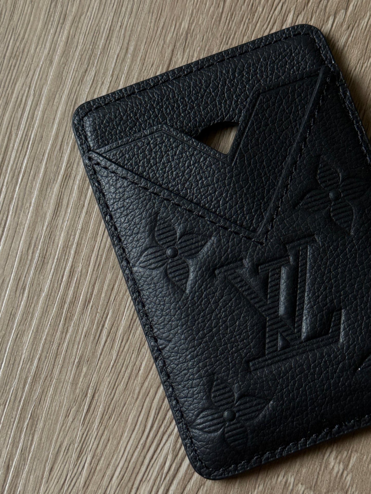 Louis Vuitton Porte-Cartes Magnet (Monogram Shadow)