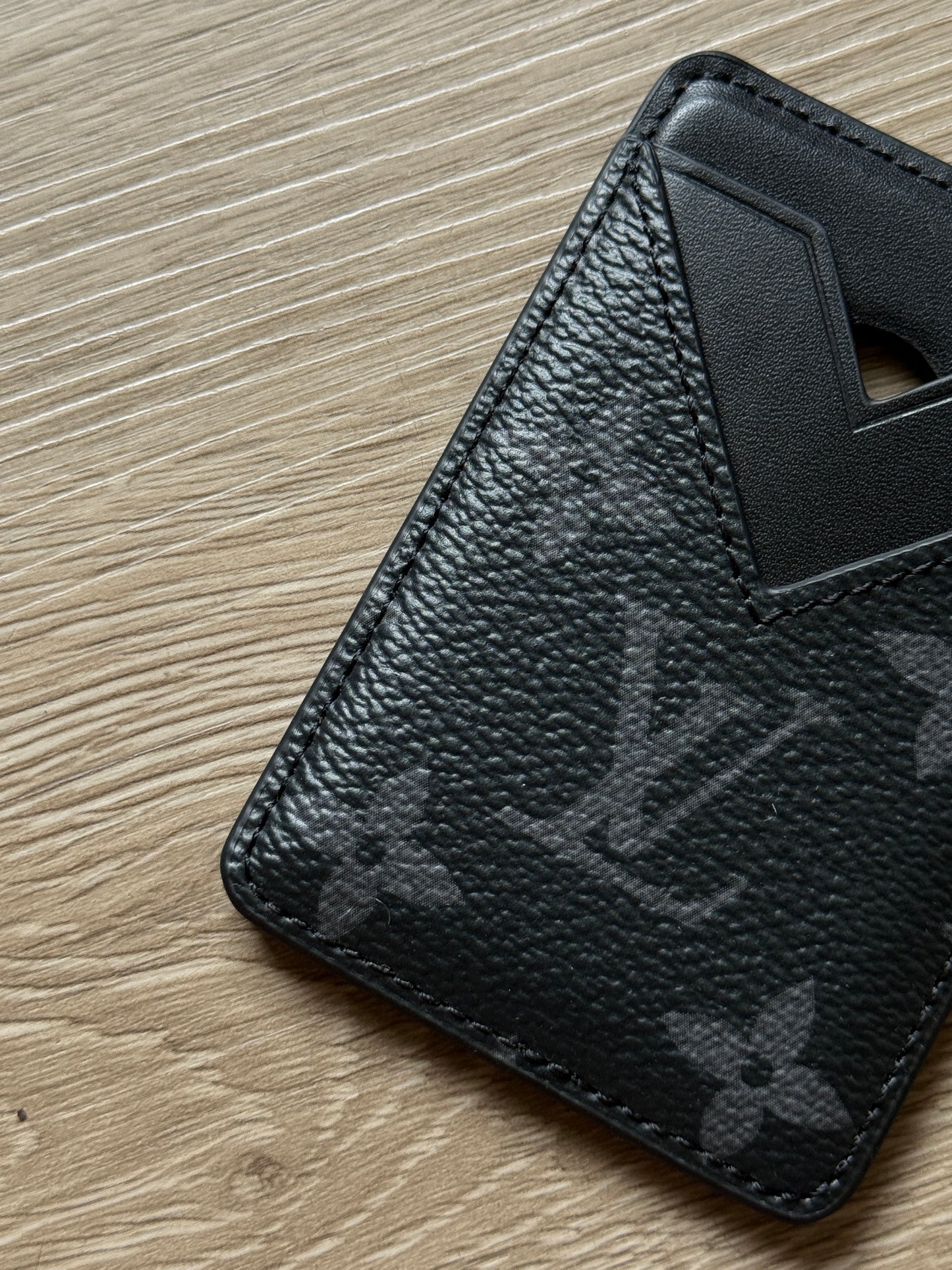 Louis Vuitton Porte-Cartes Manget (Monogram Eclipse)