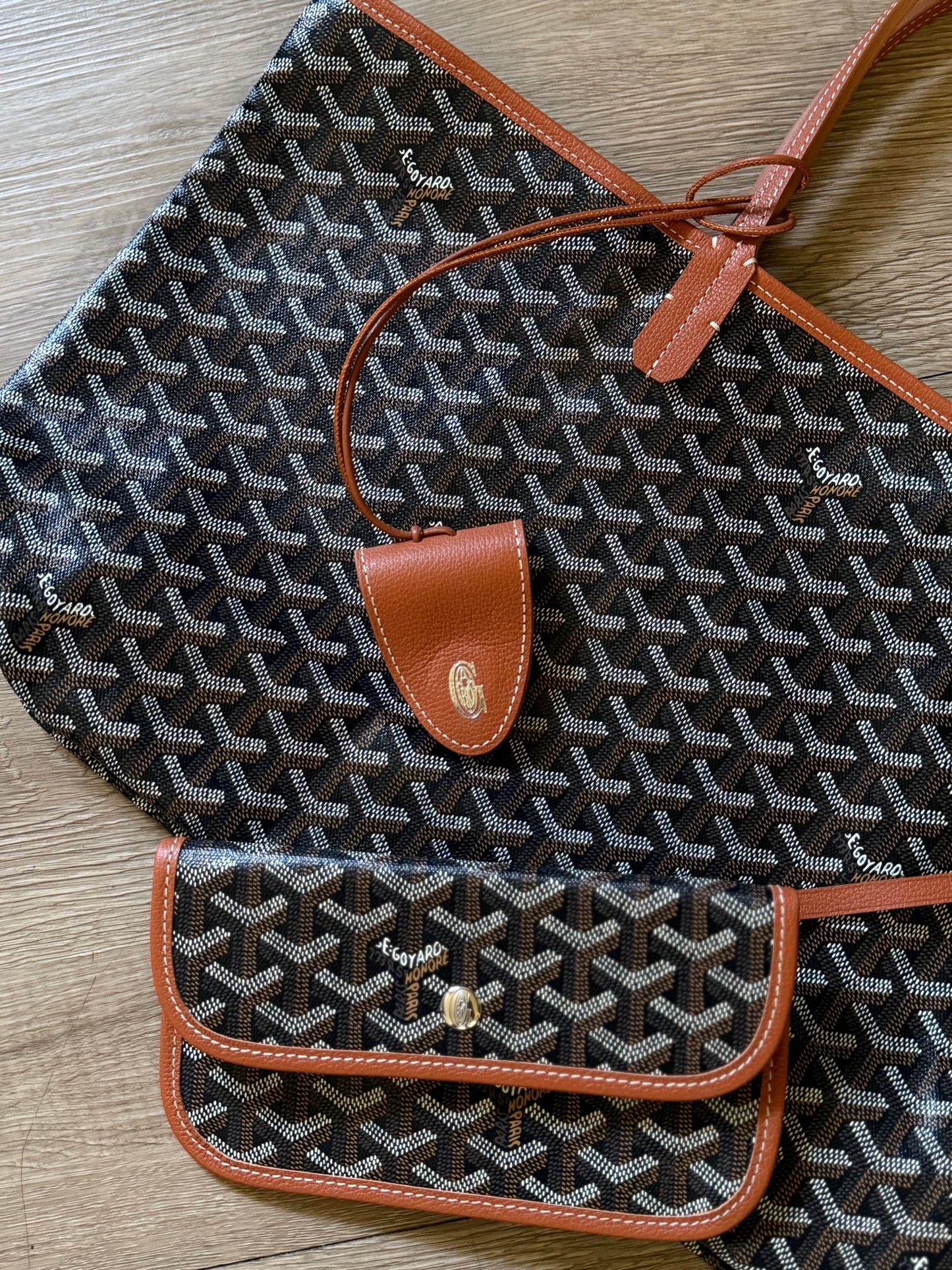 Goyard Saint Louise PM Bag (Tan)
