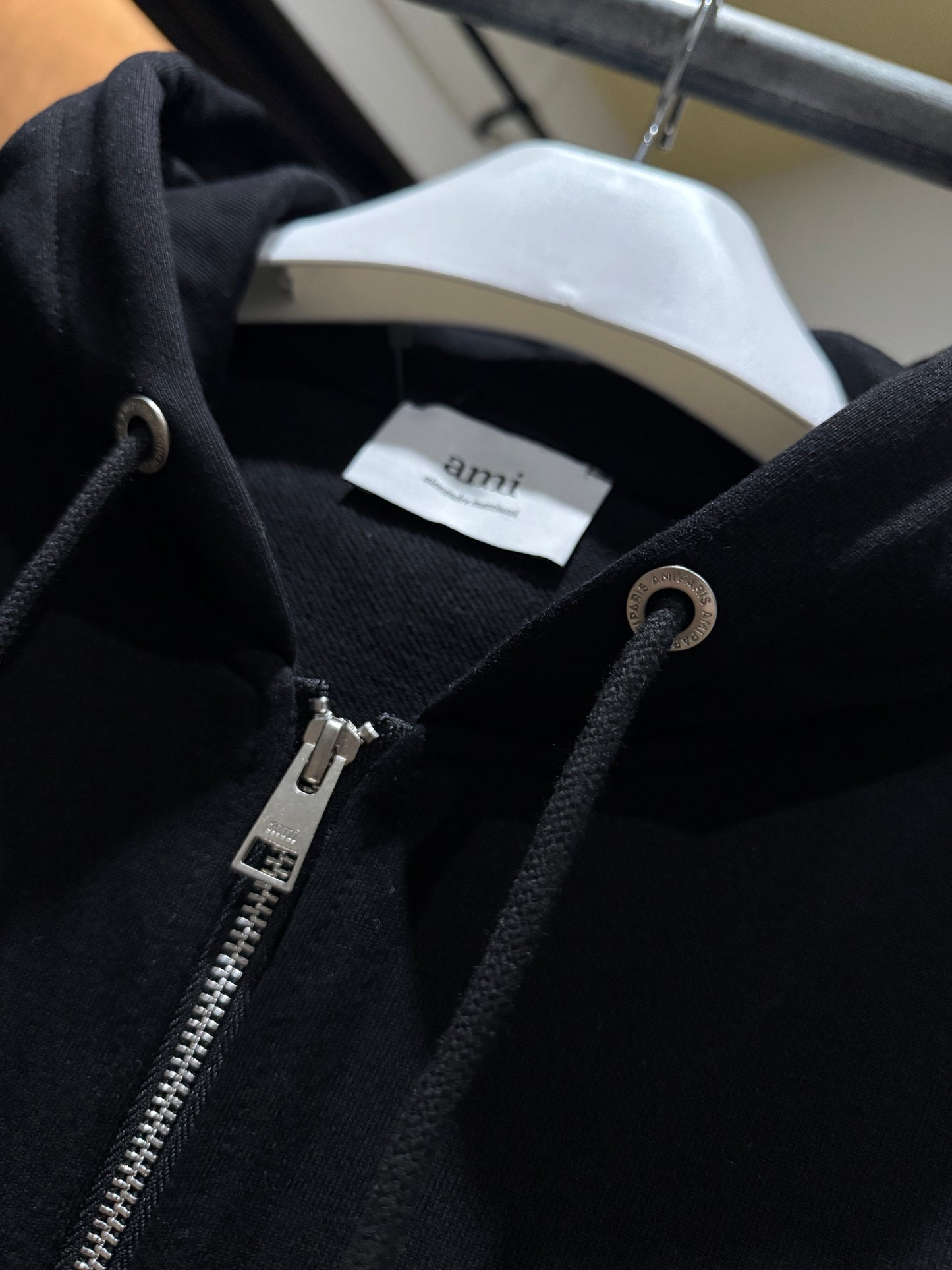 AMI de Coeur Cotton Zipped Hoodie (Black)