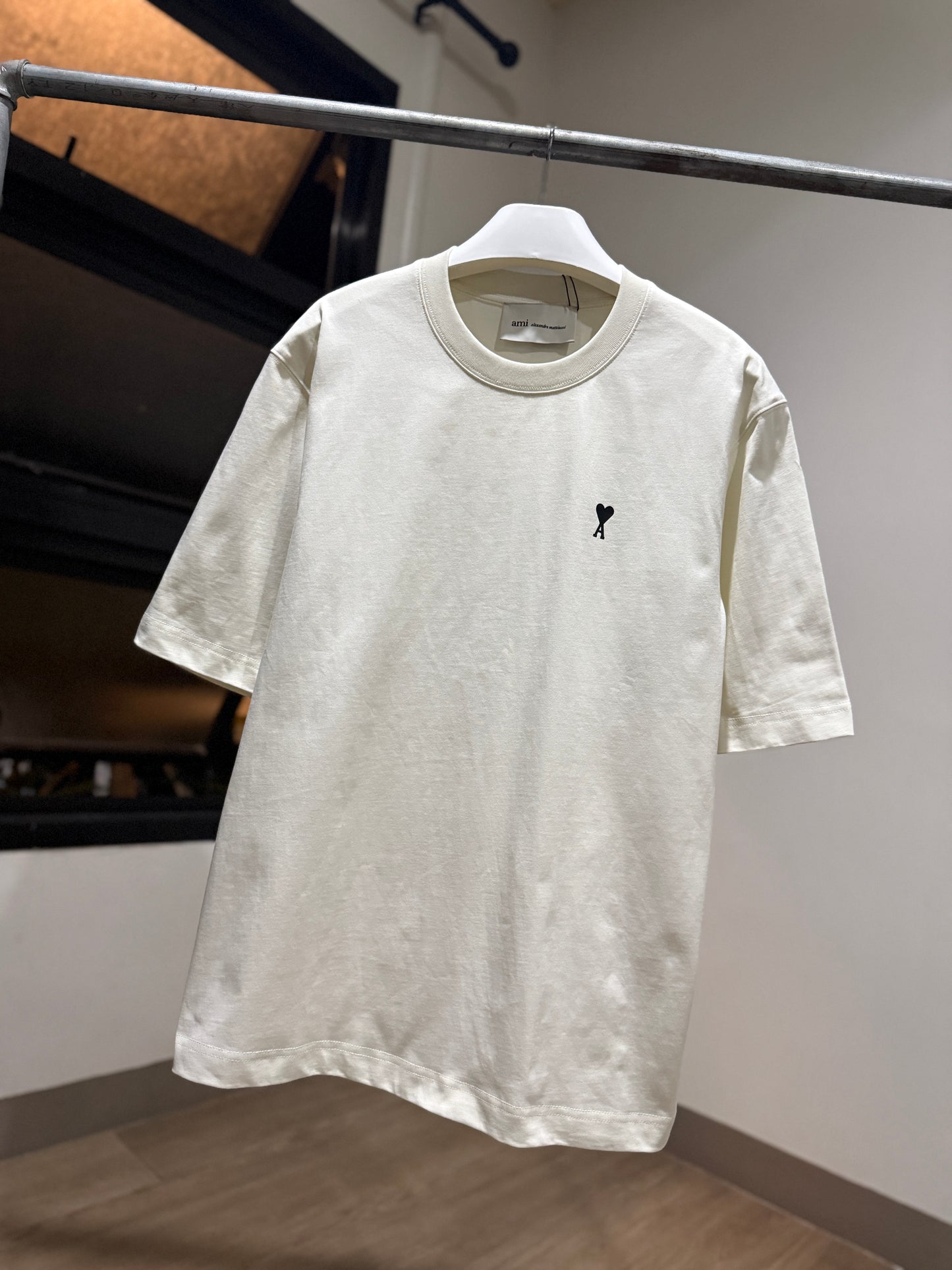 AMI de Coeur Place Des Victoires T-Shirt (White Cream)