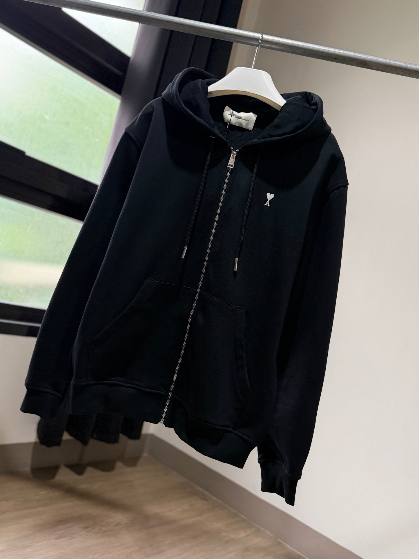 AMI de Coeur Zipped Hoodie (Black)