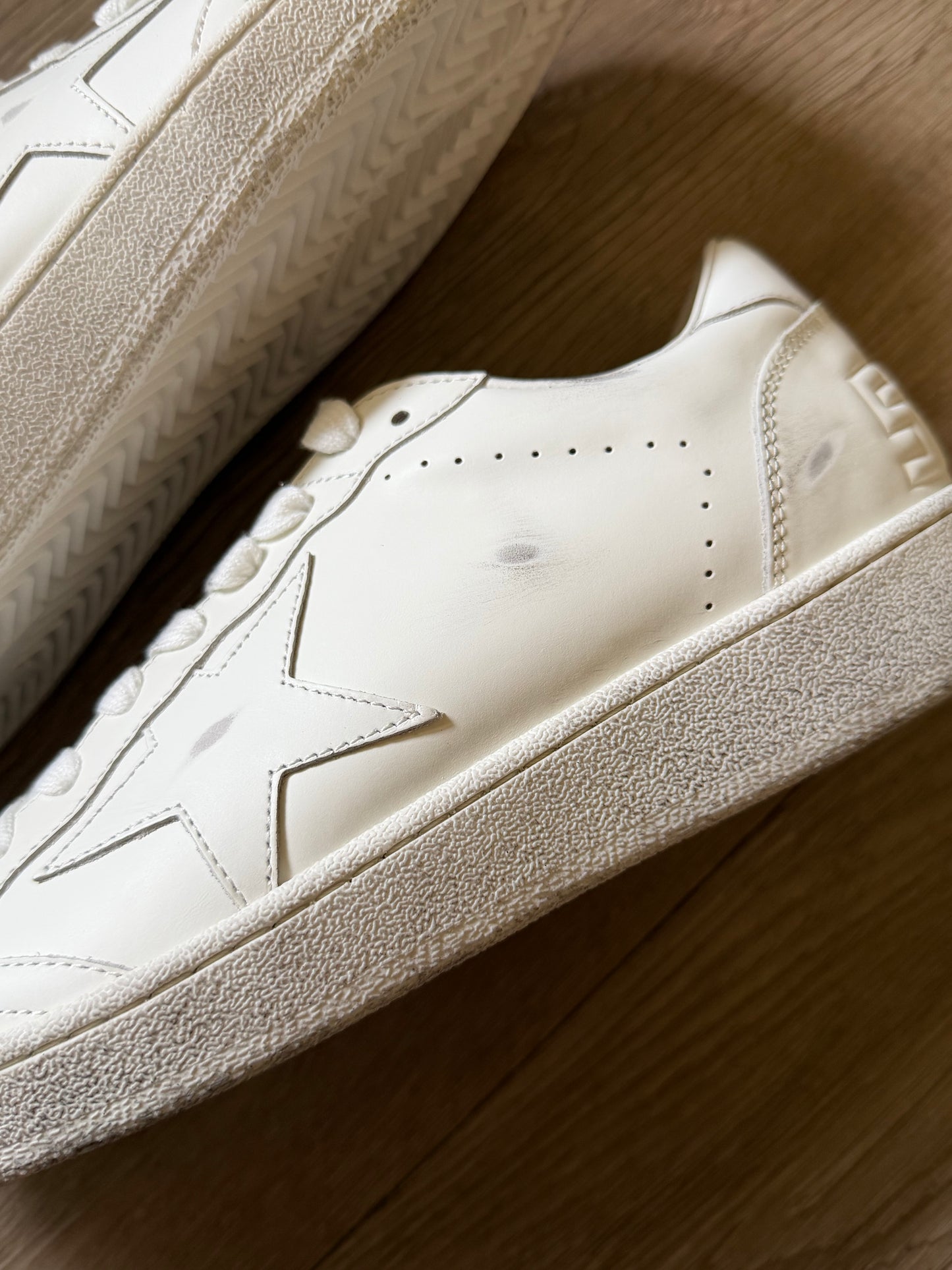 Golden Goose Ballstar (White/White)