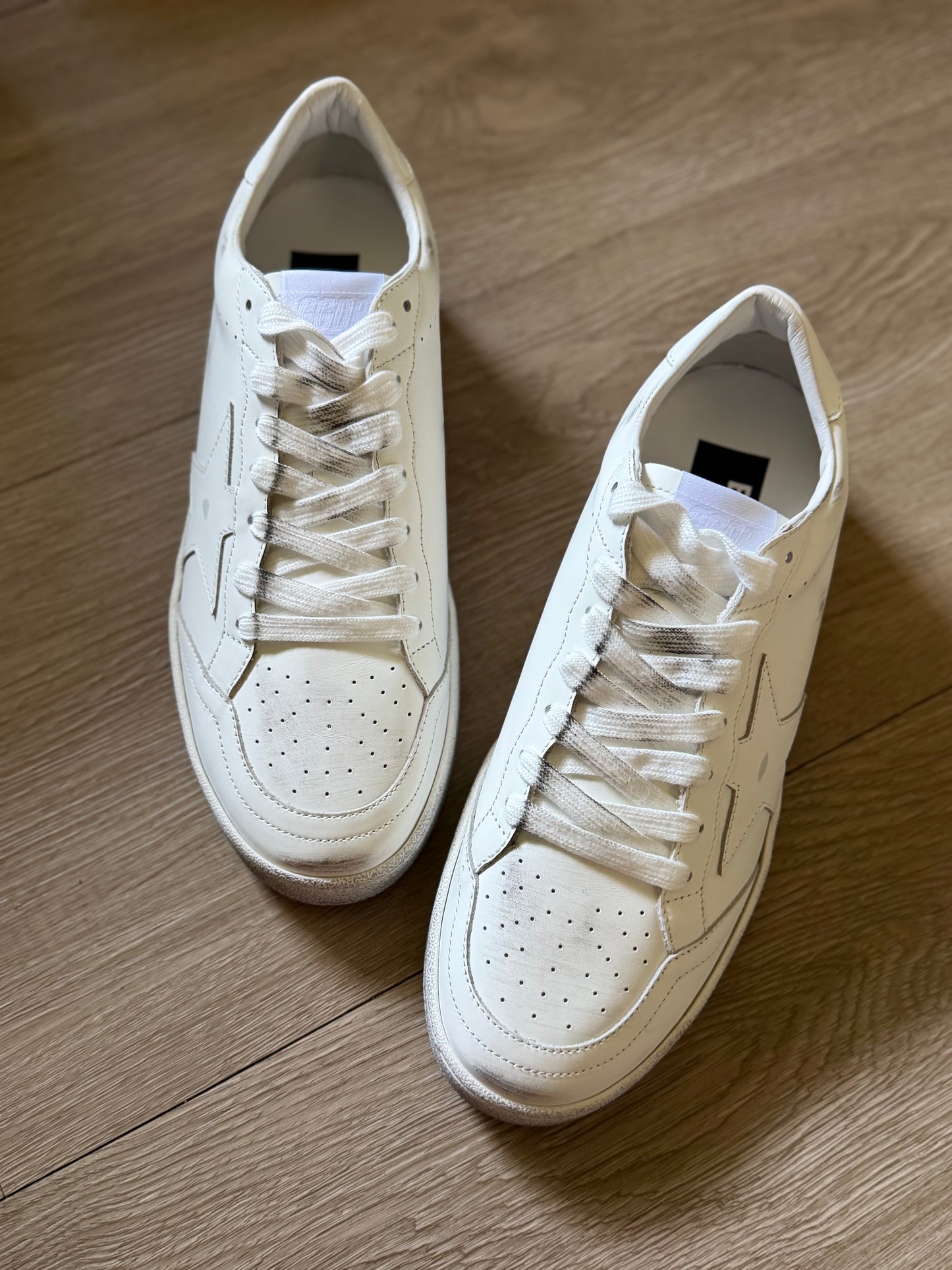 Golden Goose Ballstar (White/White)