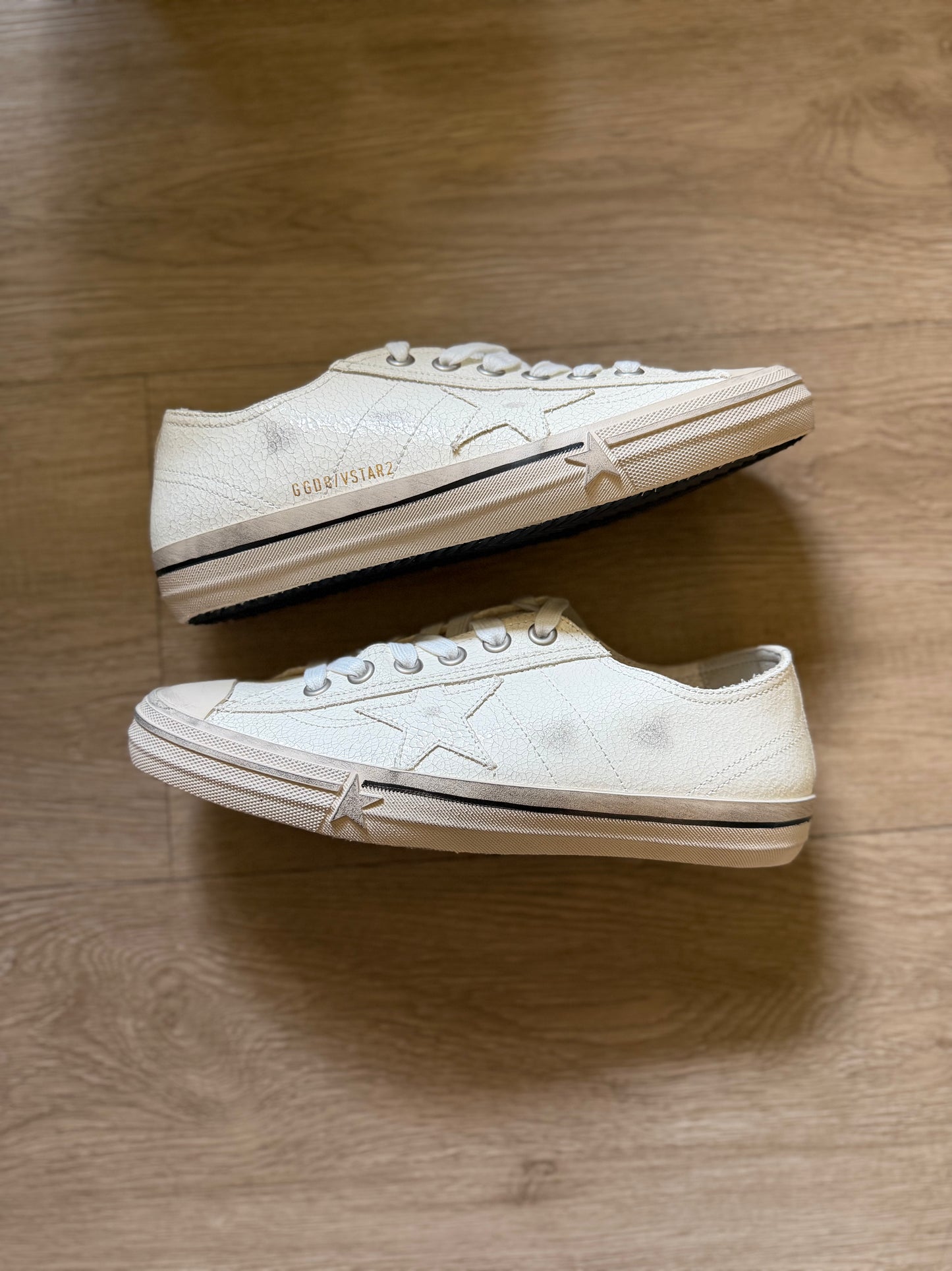 Golden Goose VStar II (White)