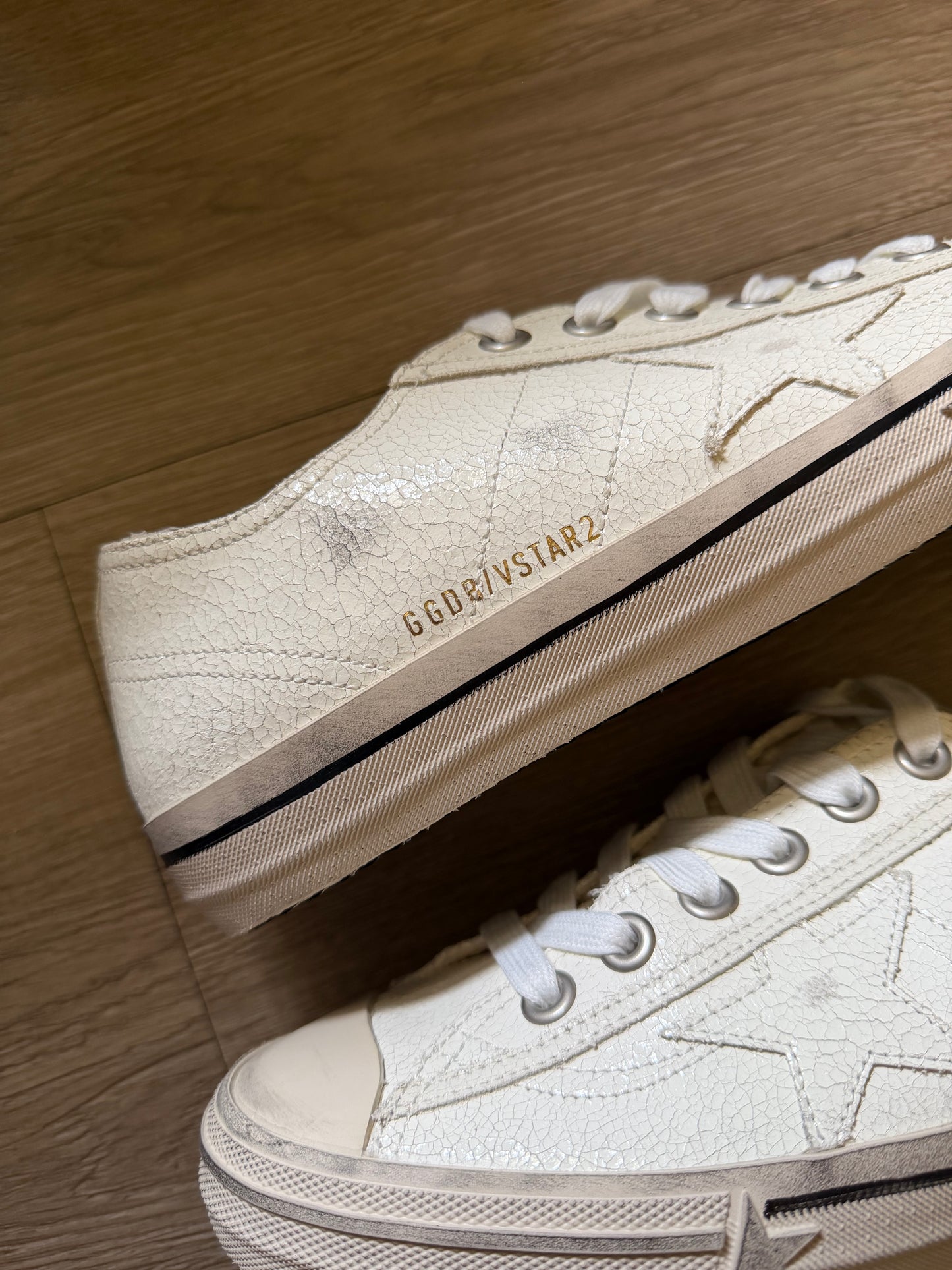 Golden Goose VStar II (White)