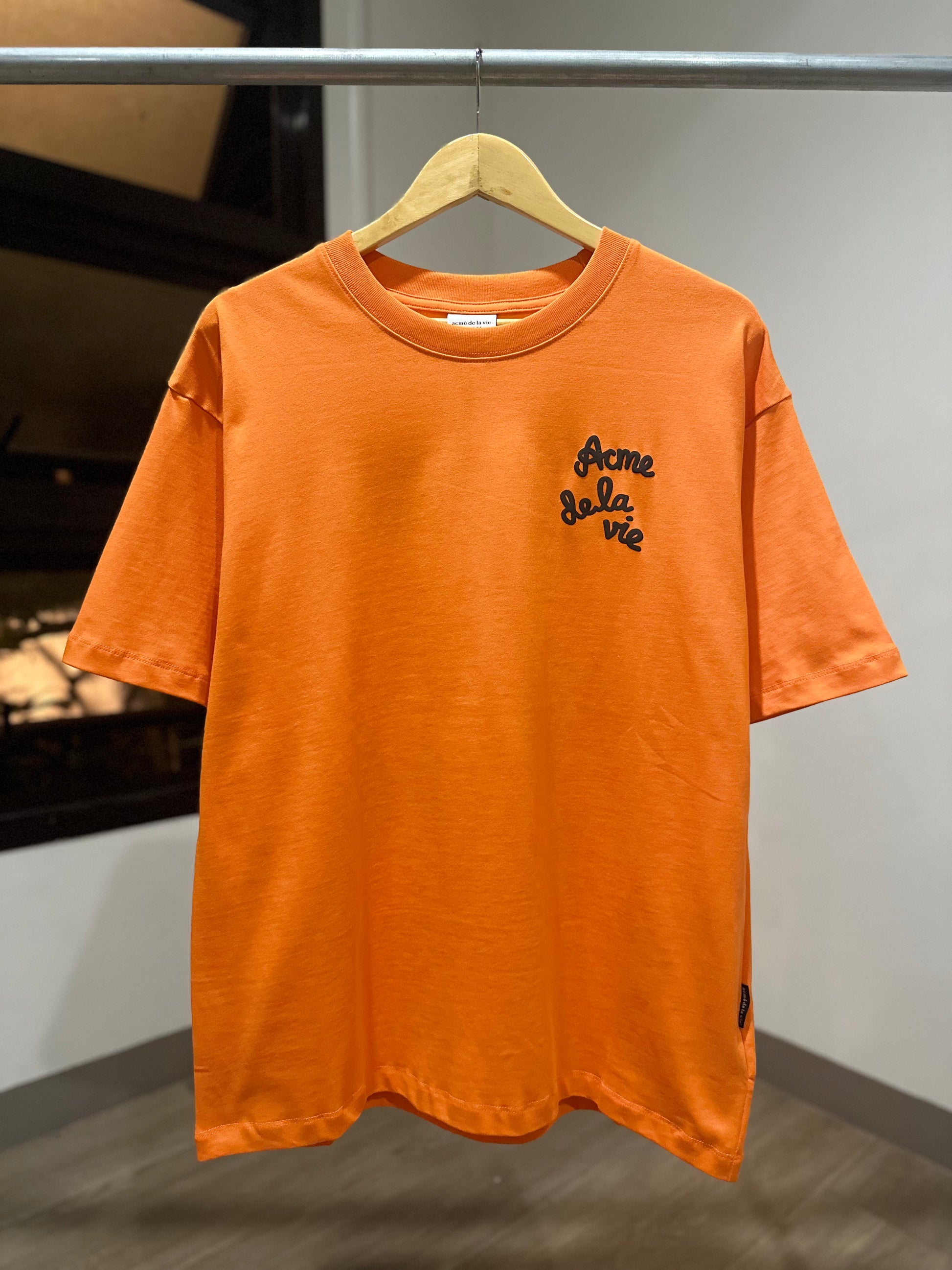 Orange t shirt tumblr hot sale