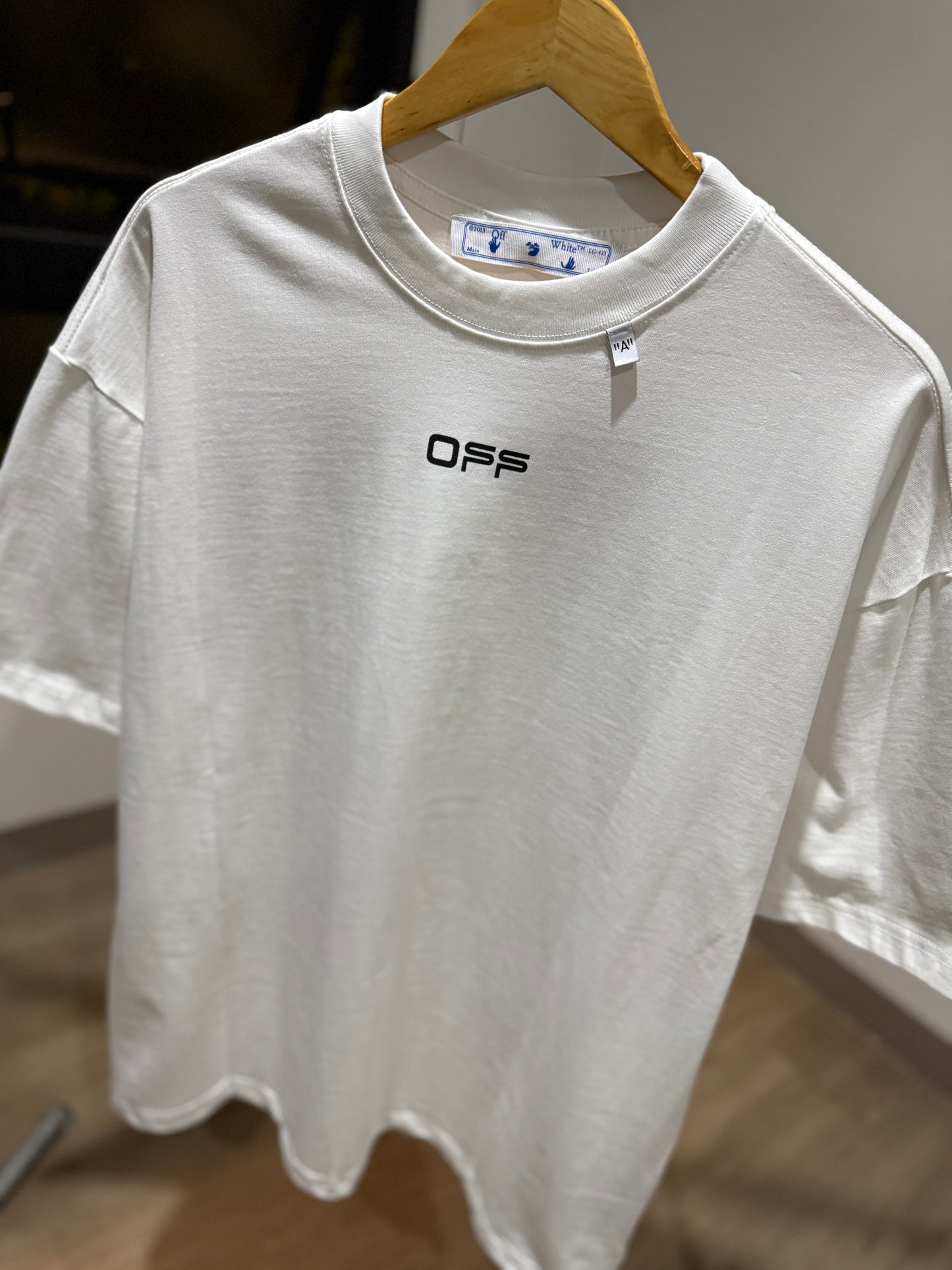 Off-White Caravaggio Arrow Tee (Oversized/White)
