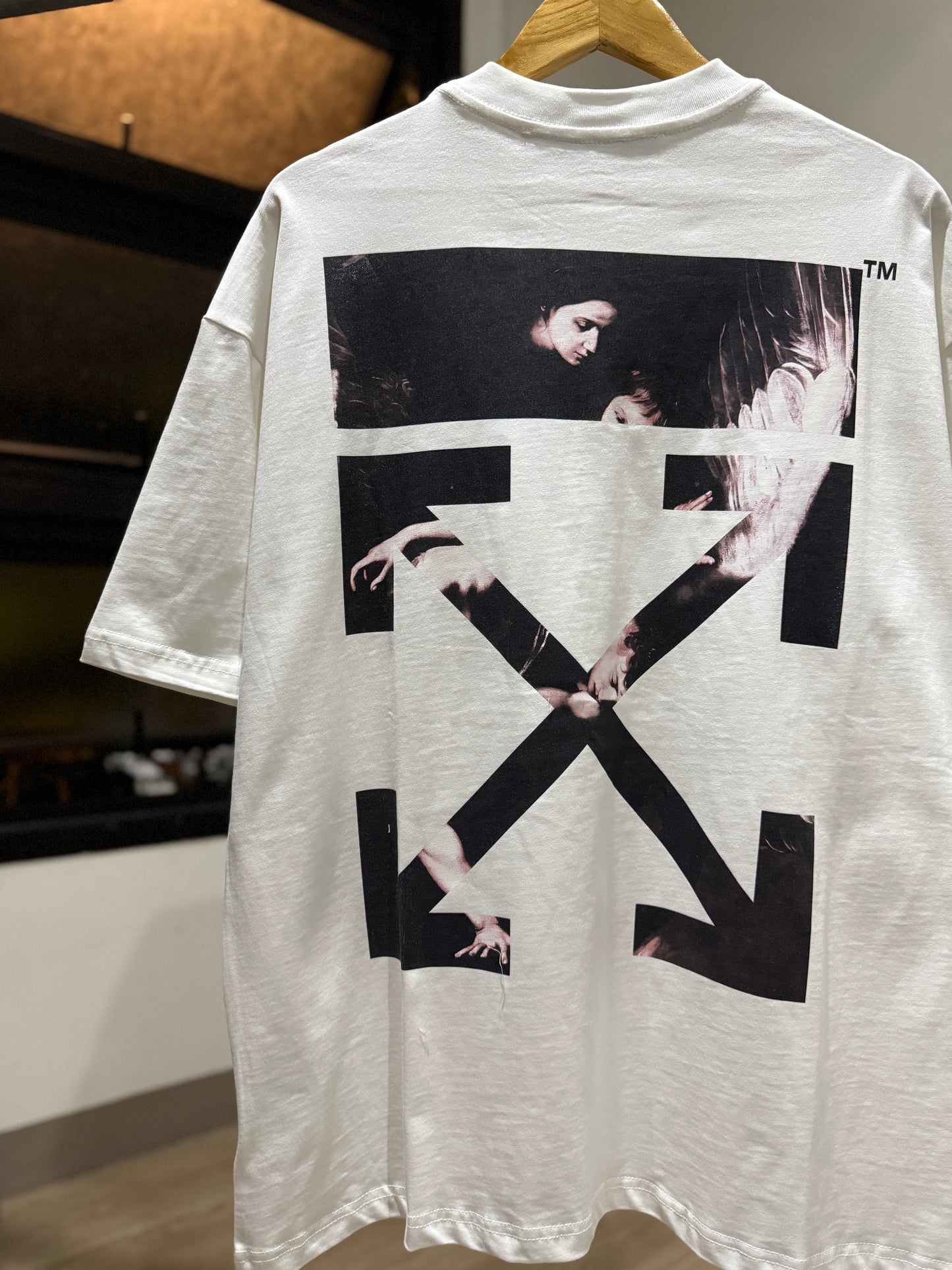 Off-White Caravaggio Arrow Tee (Oversized/White)