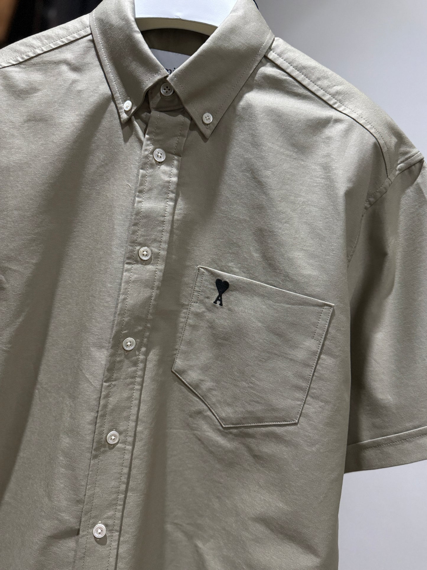 AMI de Coeur Embroidered Cotton Boxy Shirt (Beige/Boxy)