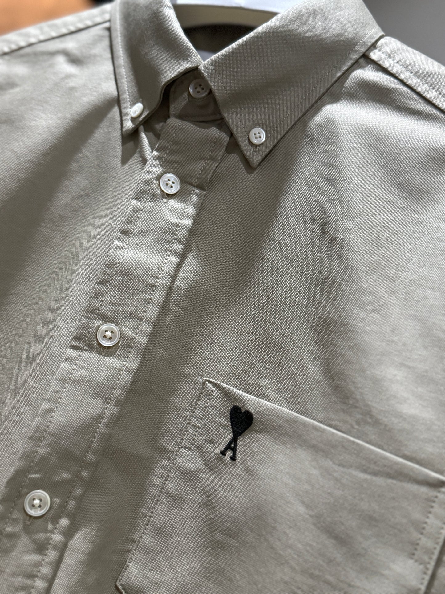 AMI de Coeur Embroidered Cotton Boxy Shirt (Beige/Boxy)