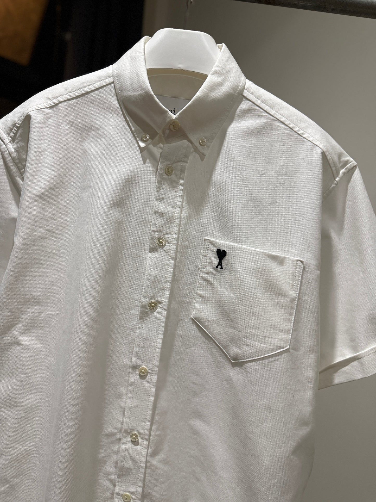 AMI de Coeur Embroidered Cotton Boxy Shirt (White)