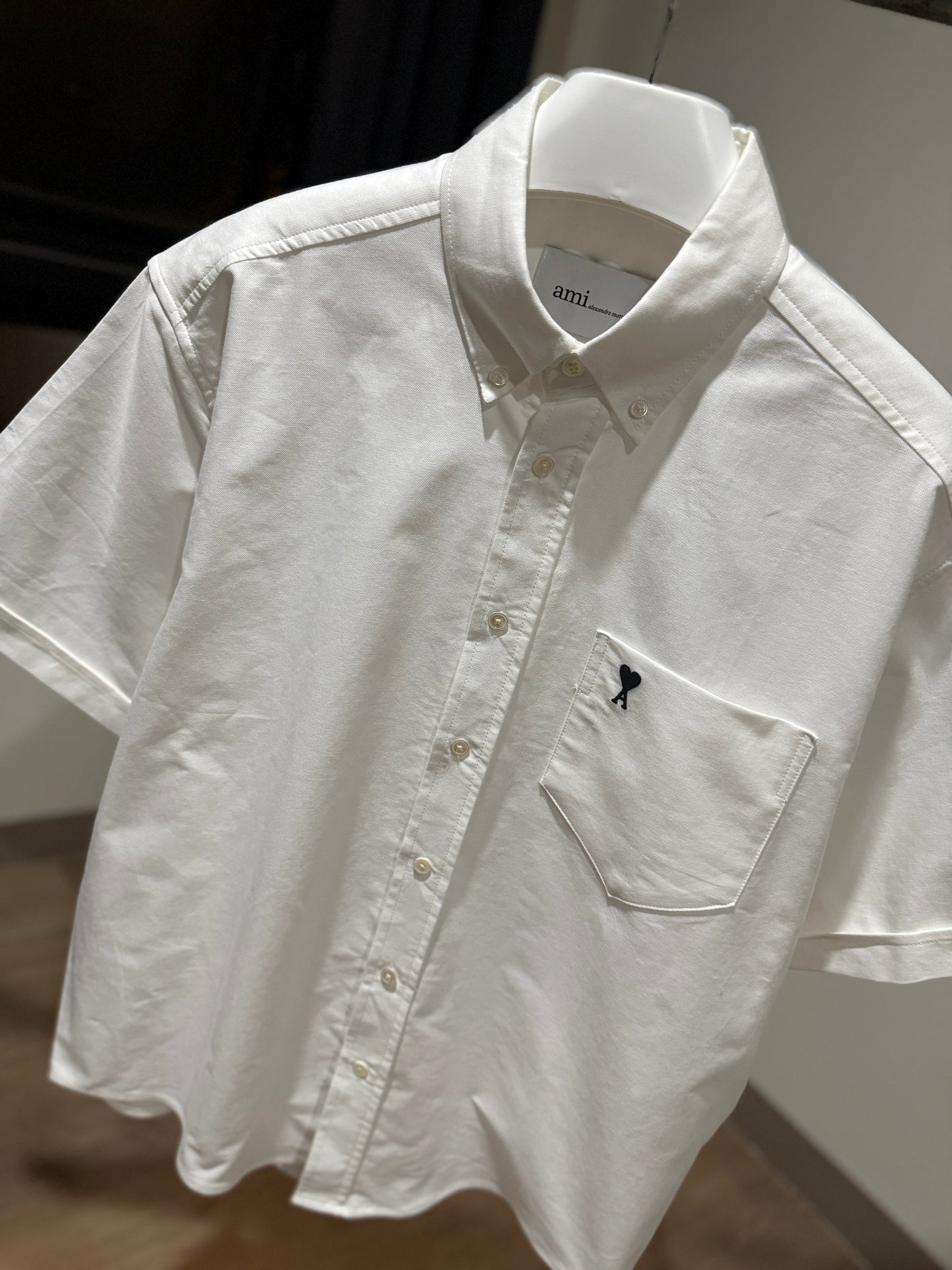 AMI de Coeur Embroidered Cotton Boxy Shirt (White)